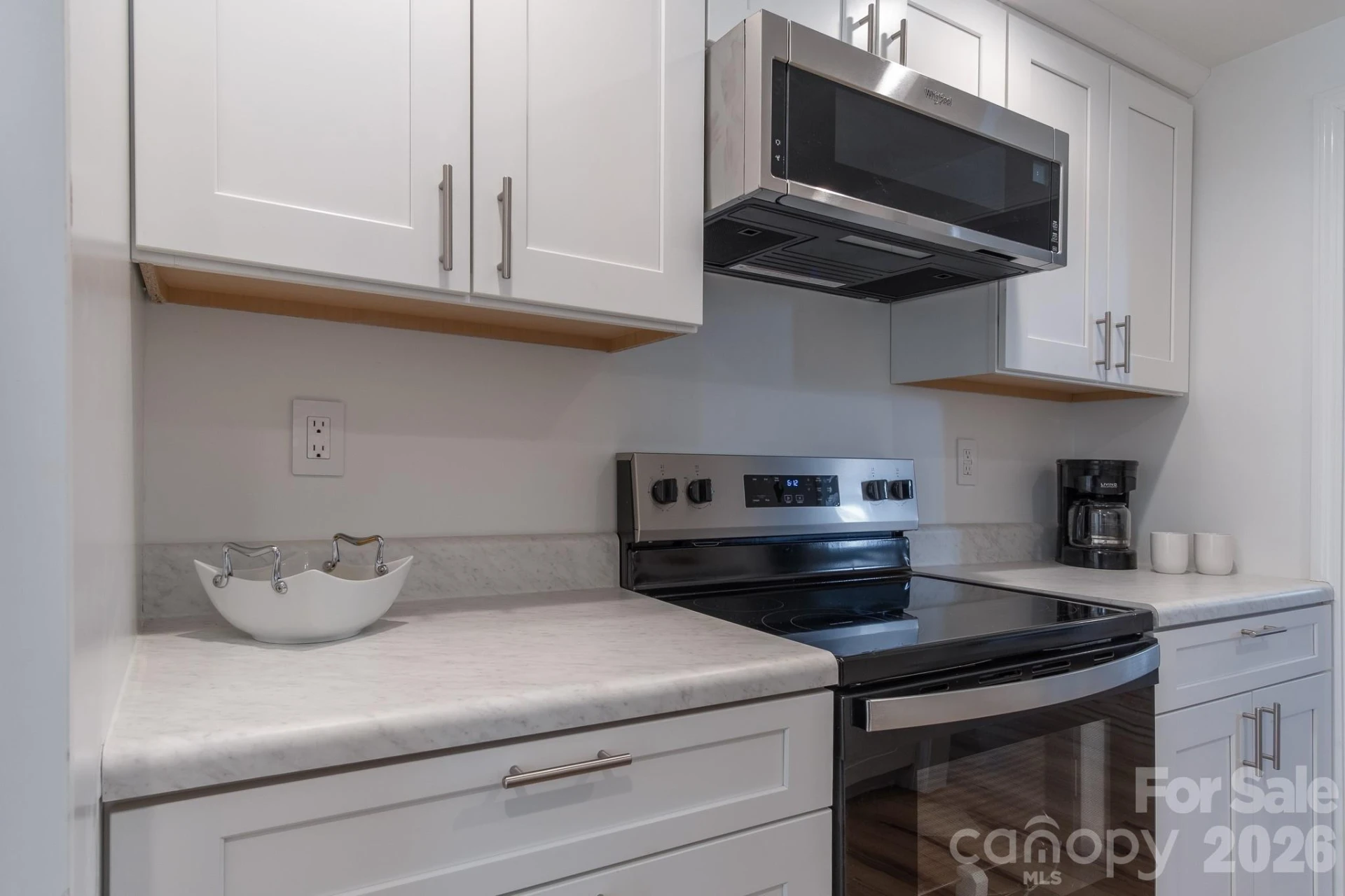 48 Elliott Road - Photo 8