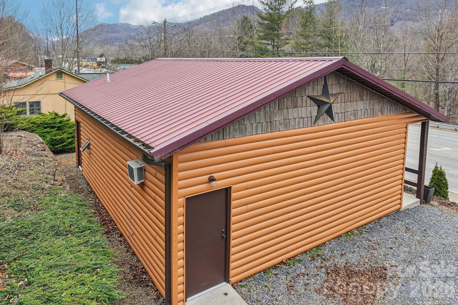 955 Soco Road - Photo 3