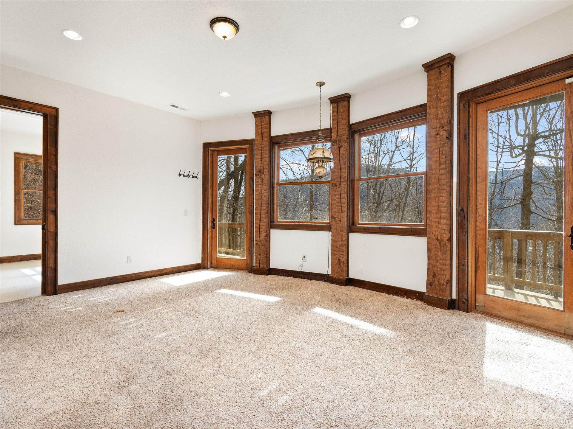 173 Heavenview Point - Photo 7