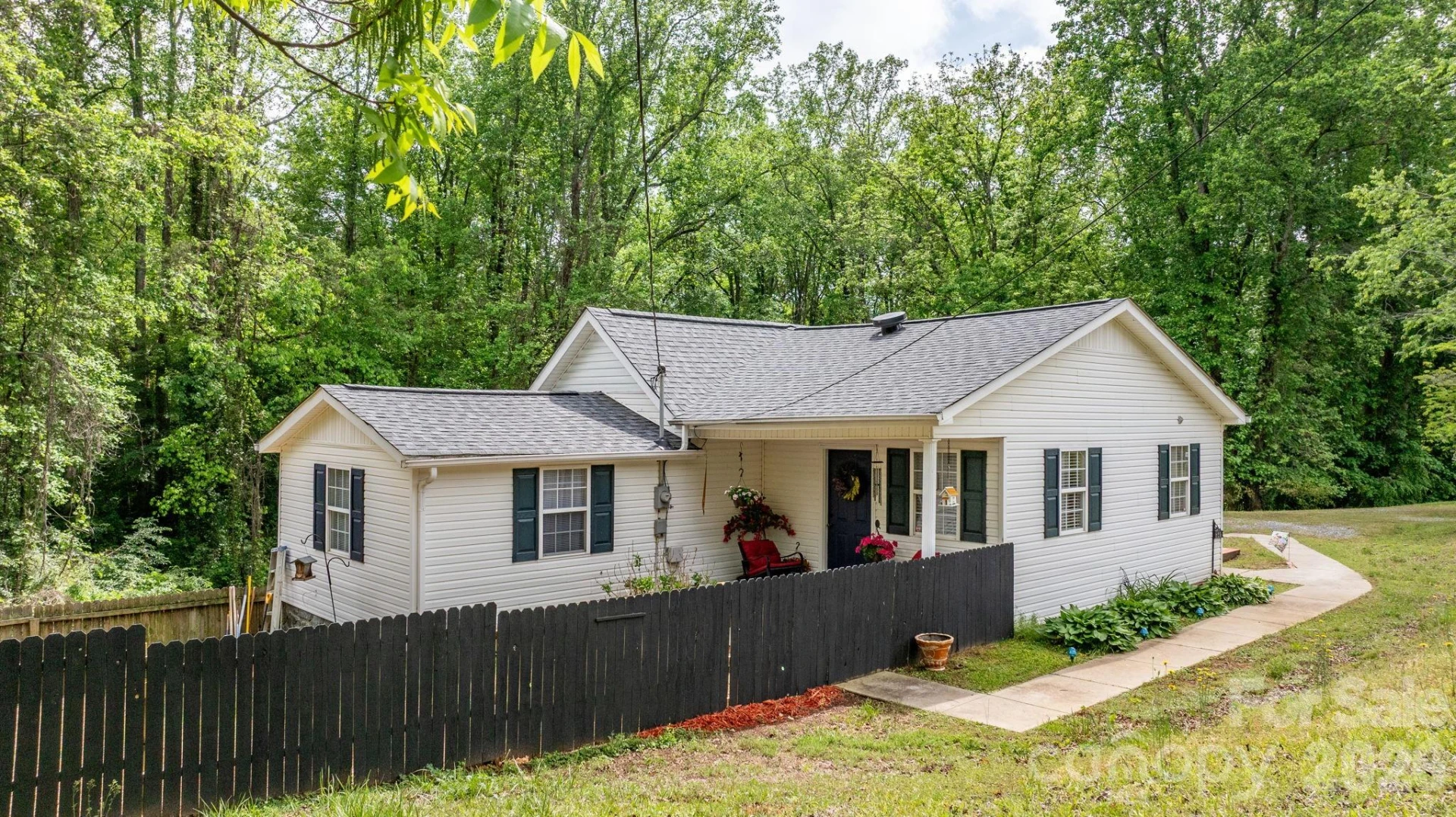 625 Milton Avenue - Photo 3