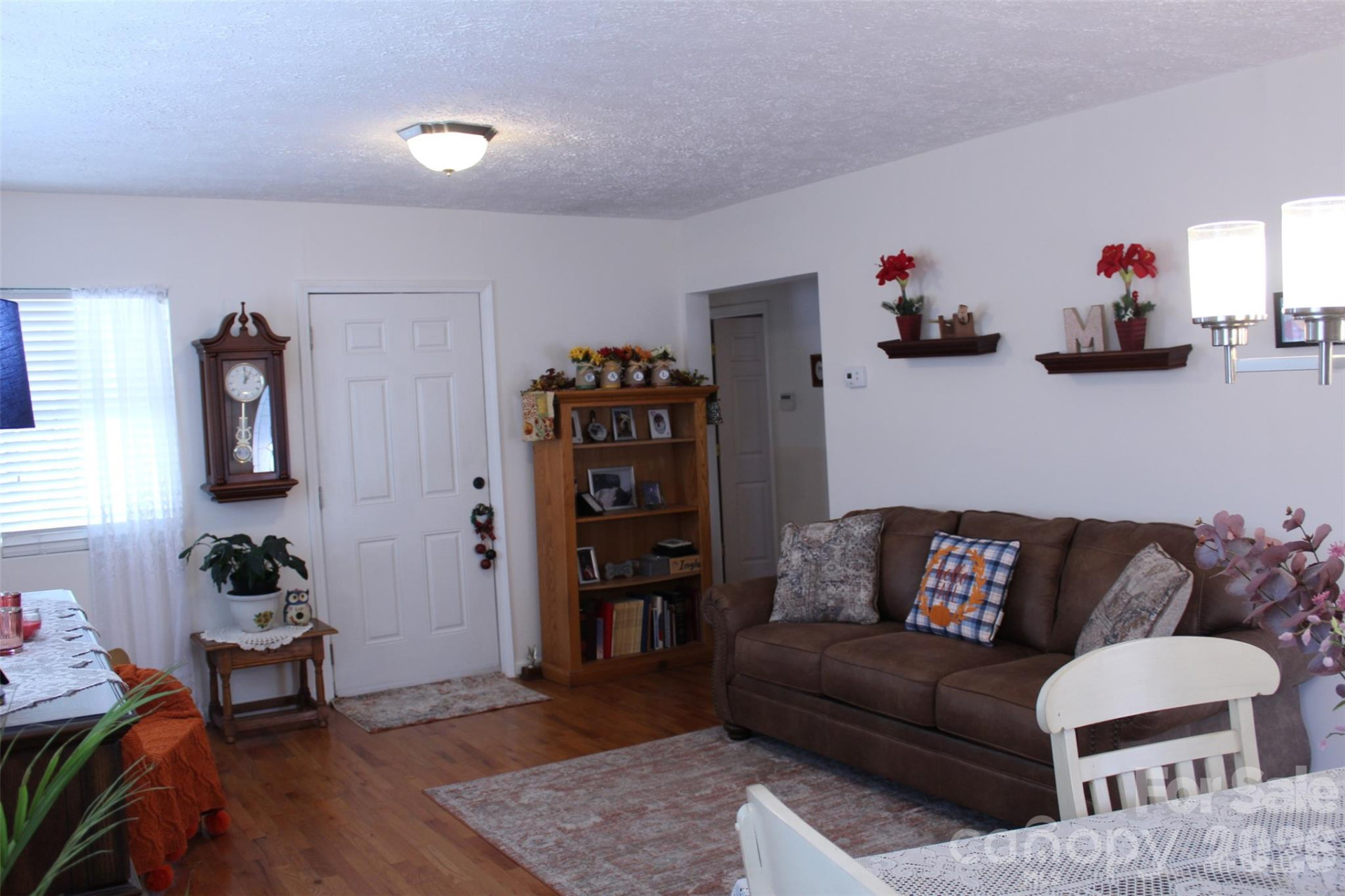 625 Milton Avenue - Photo 7