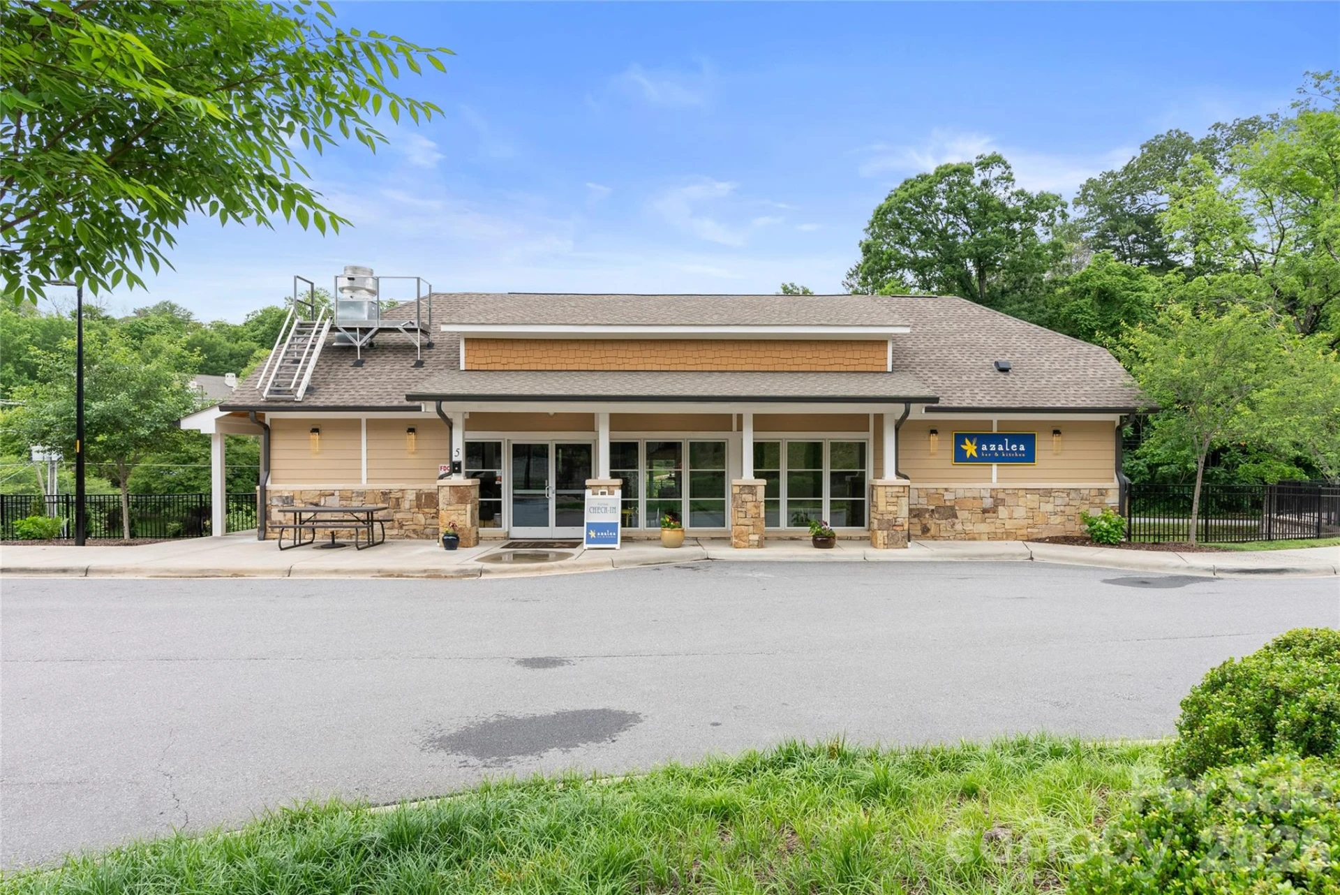 303 Bowling Park Road - Photo 19