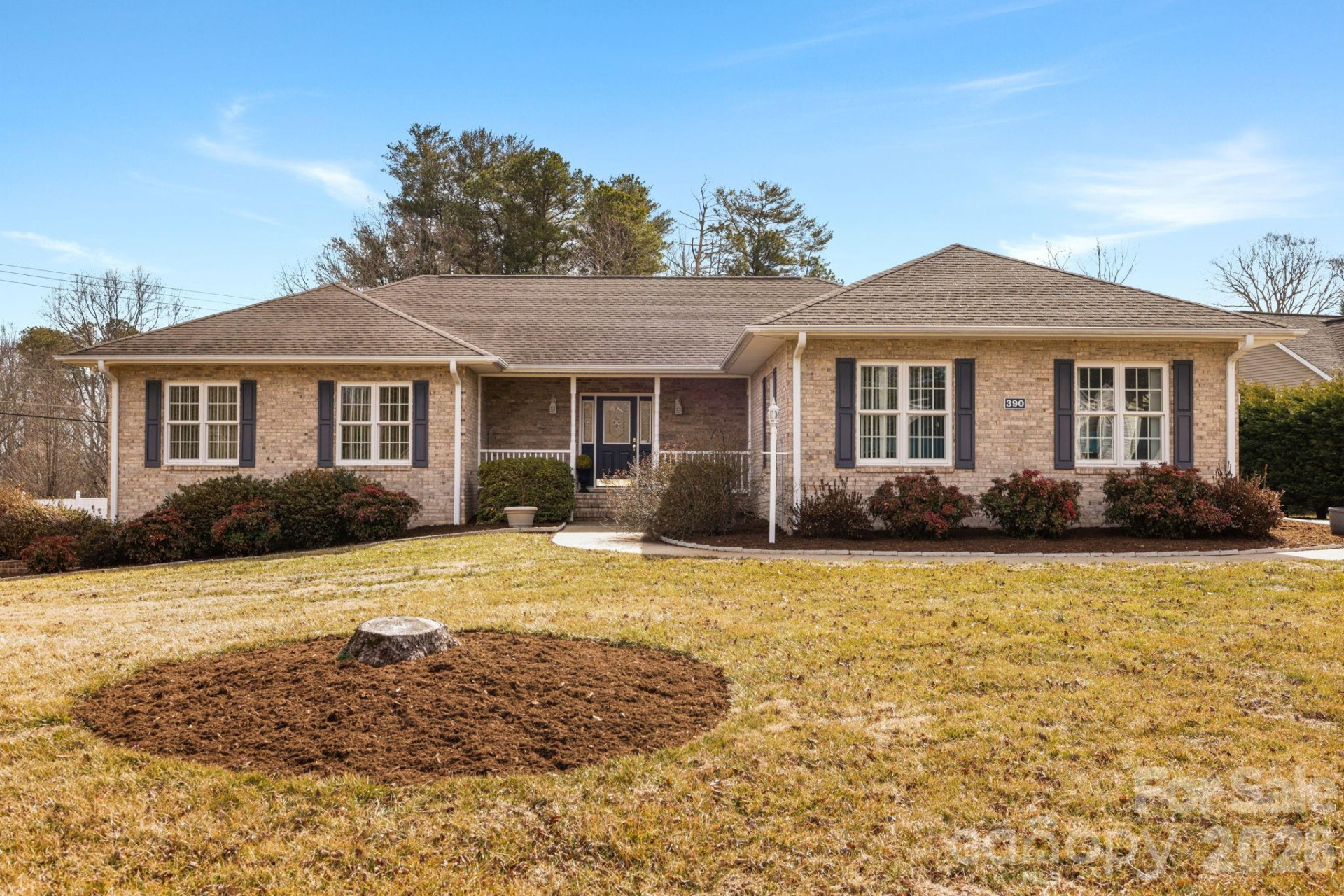 390 Classic Oaks Circle - Photo 2