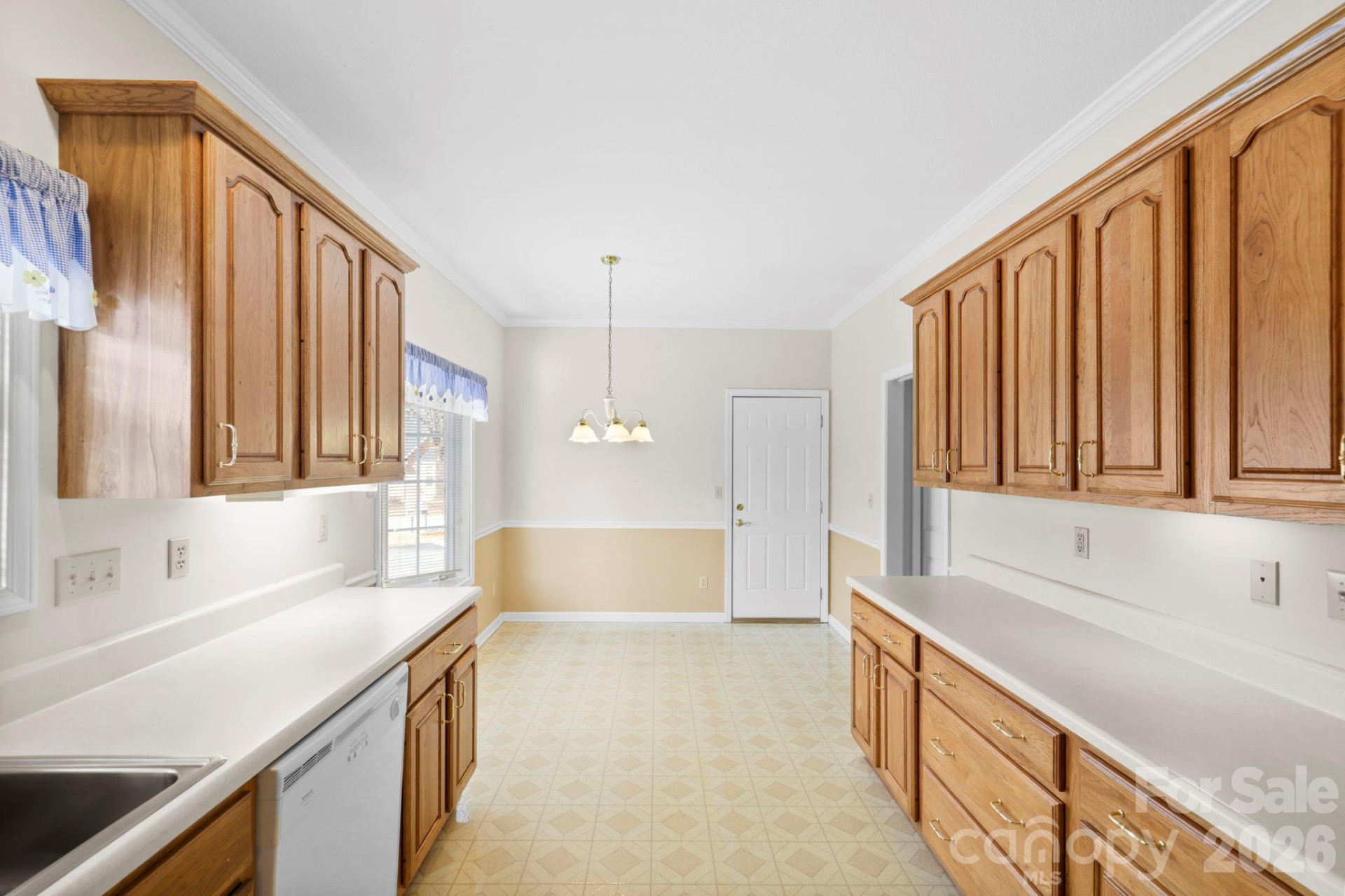390 Classic Oaks Circle - Photo 14