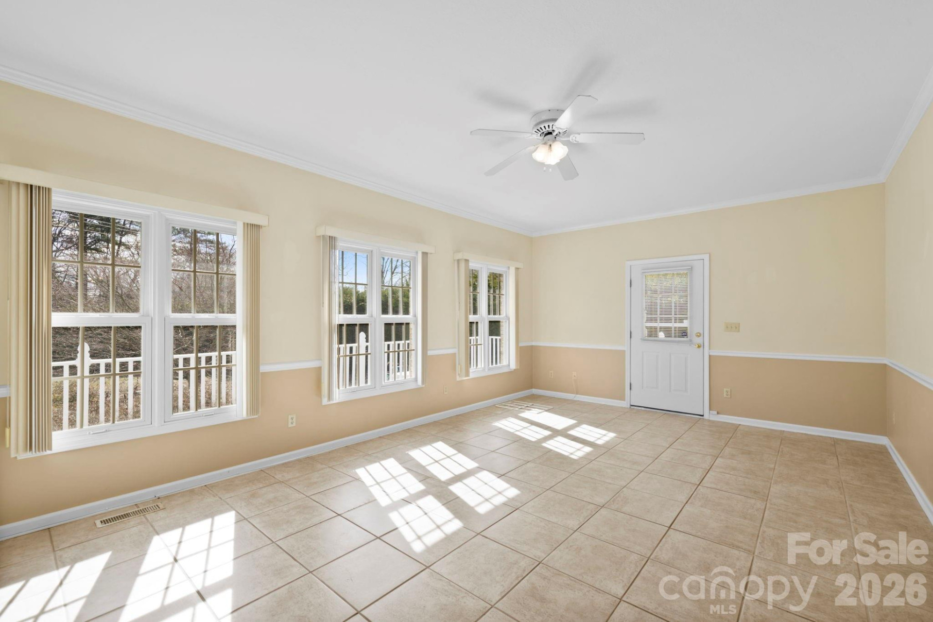 390 Classic Oaks Circle - Photo 16