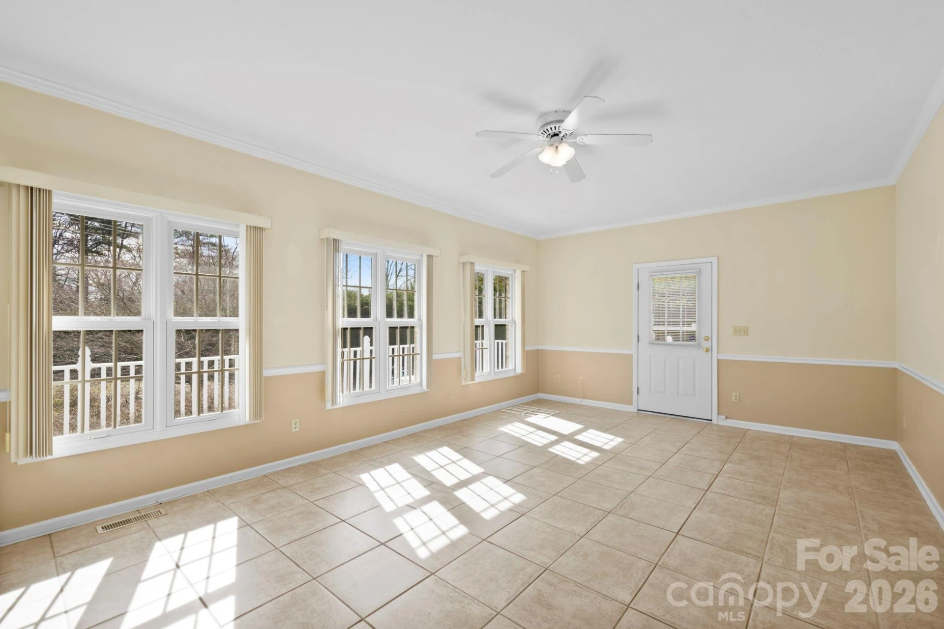 390 Classic Oaks Circle - Photo 16