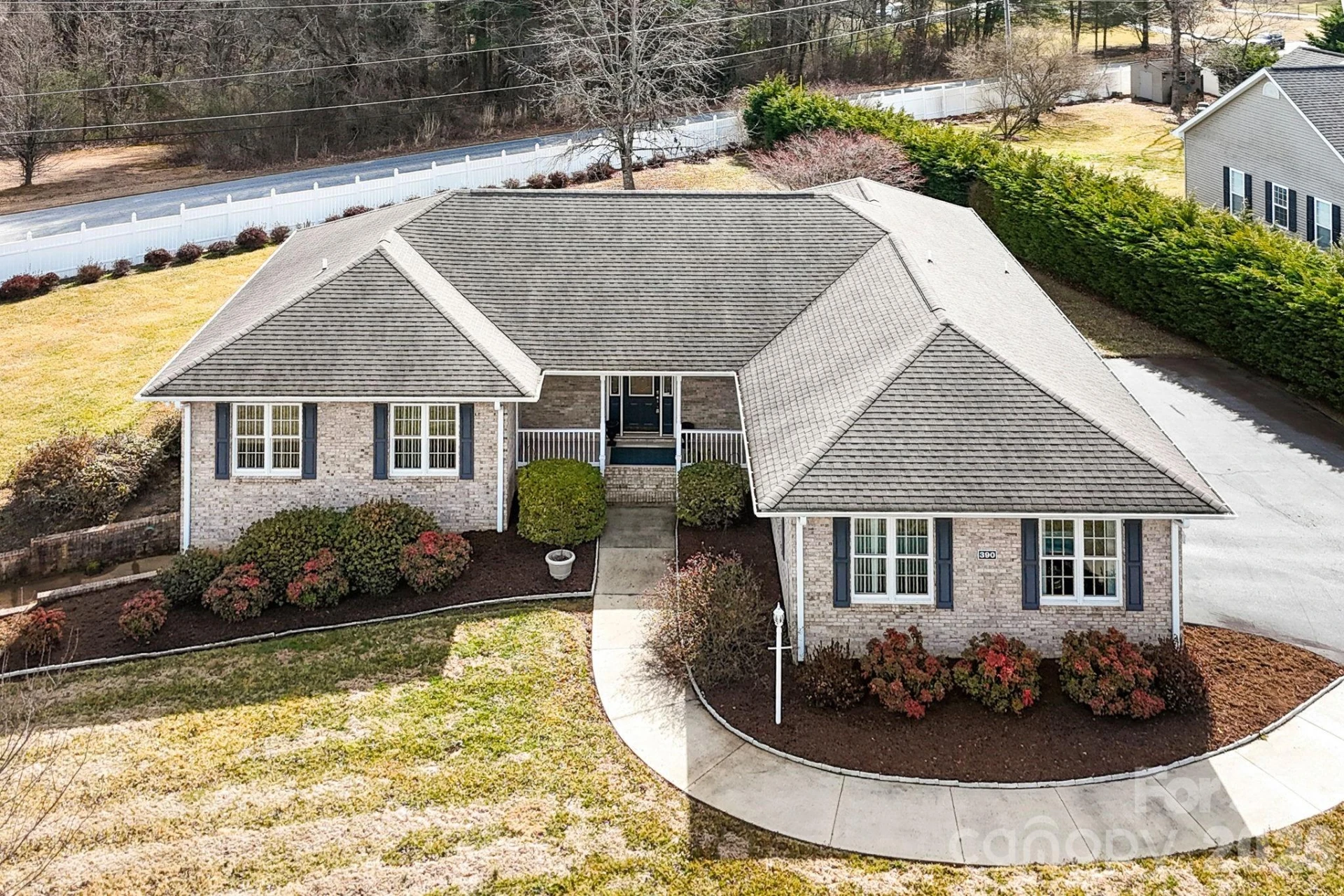 390 Classic Oaks Circle - Photo 30