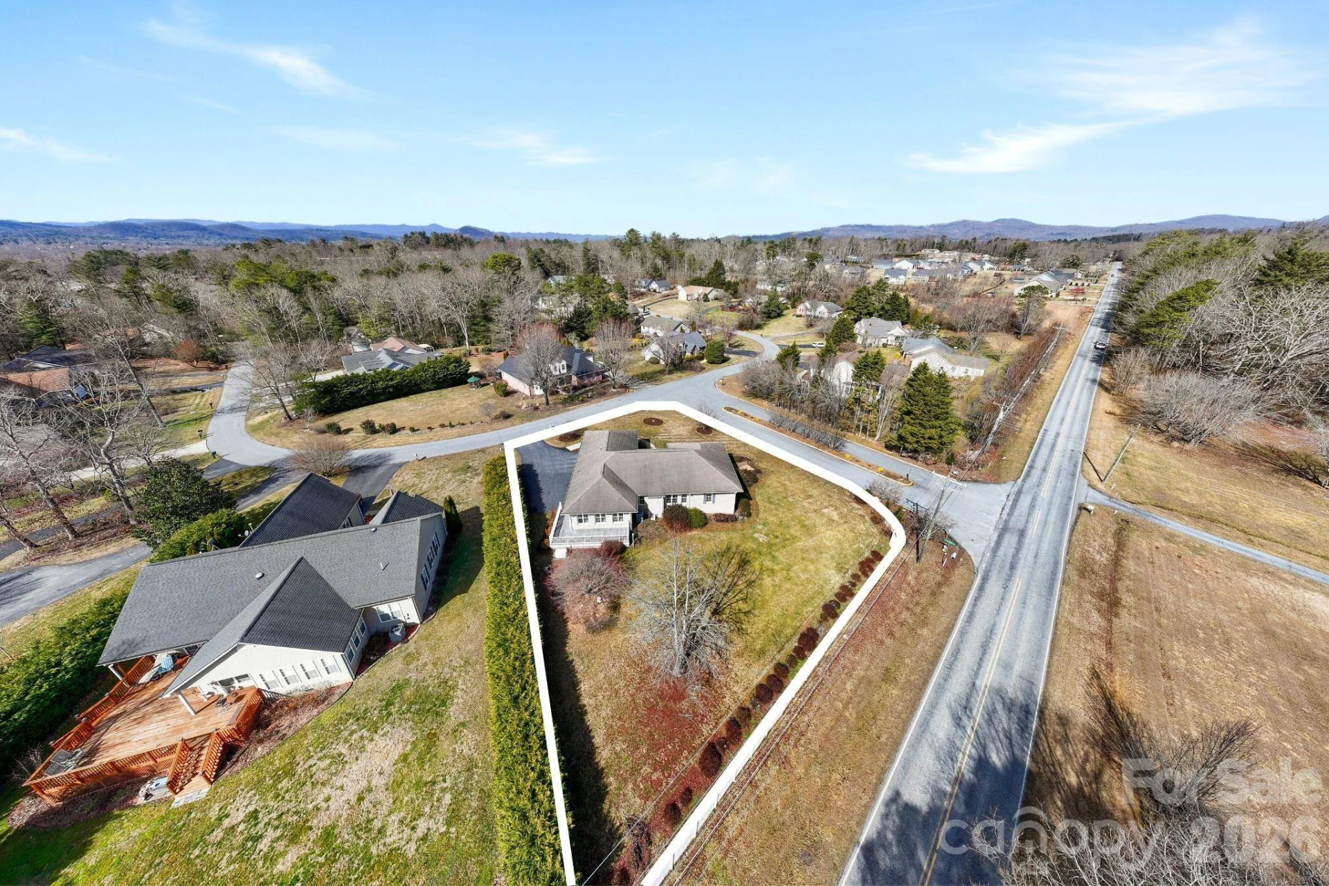 390 Classic Oaks Circle - Photo 37