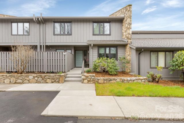 403 Crowfields Drive