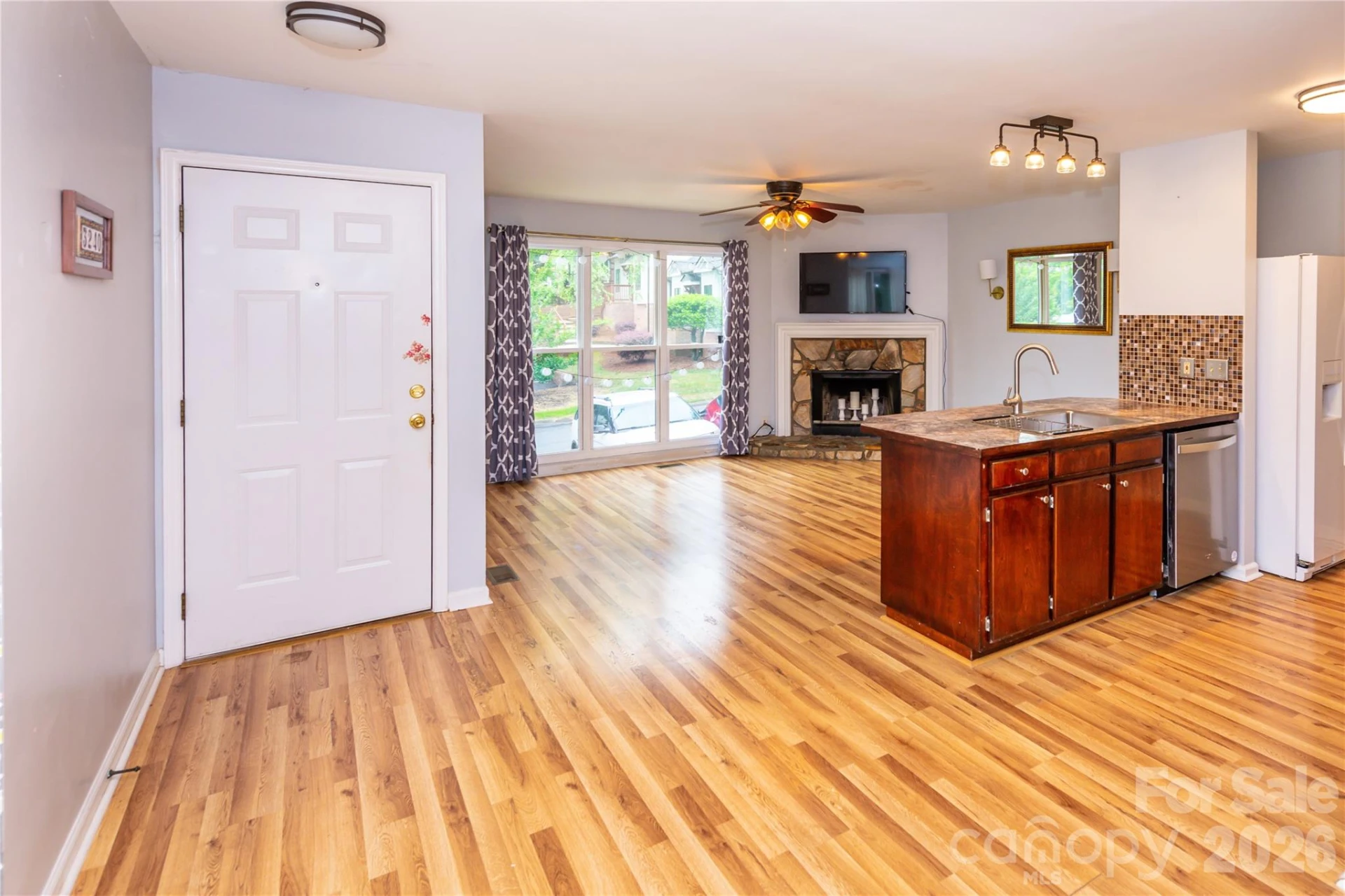 3240 Carlyle Drive - Photo 11