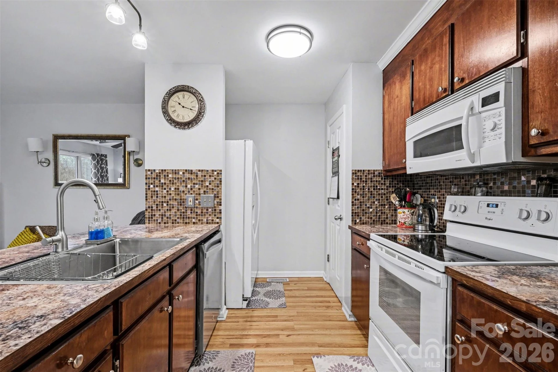 3240 Carlyle Drive - Photo 14