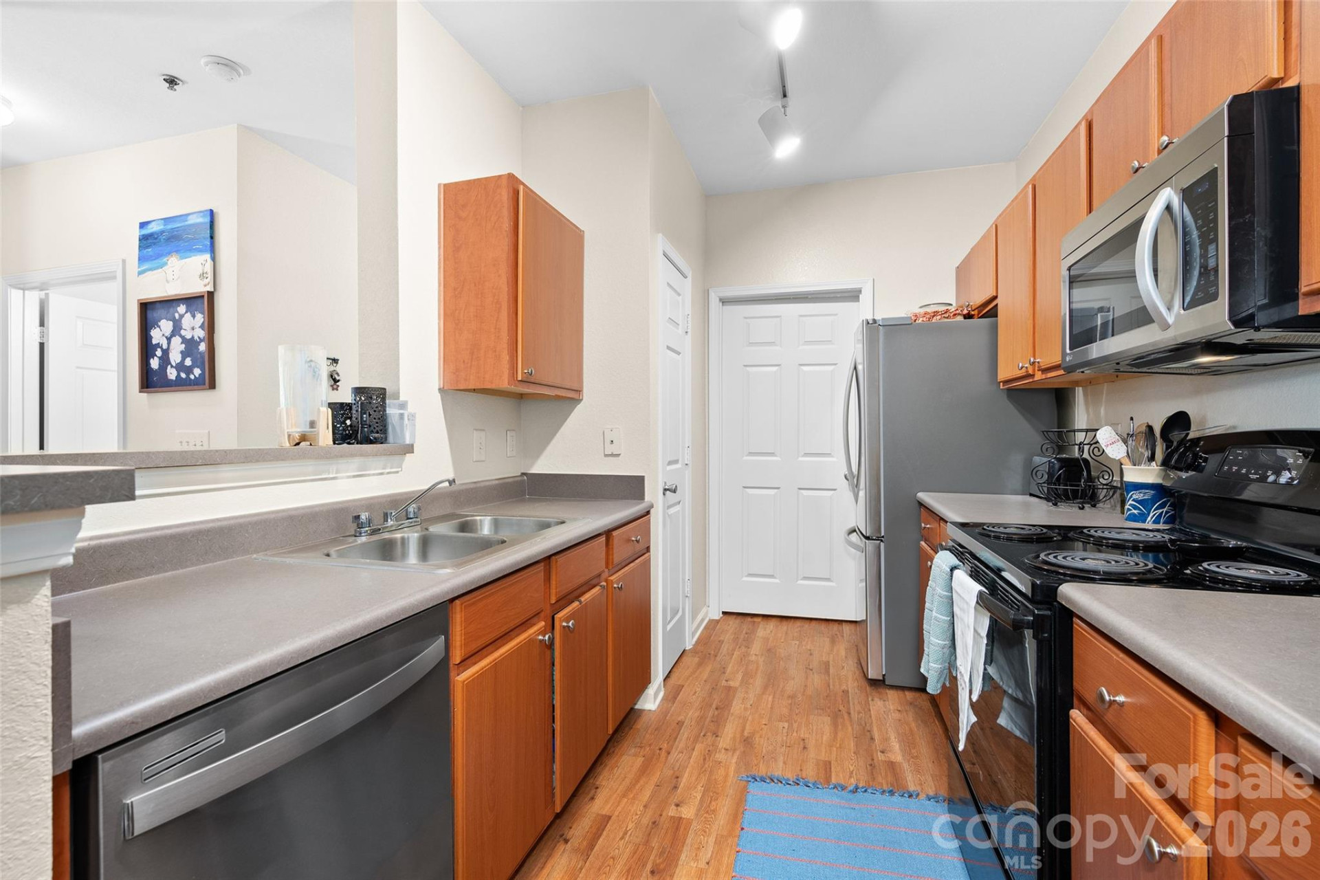 900 Vista Lake Drive #301 - Photo 8