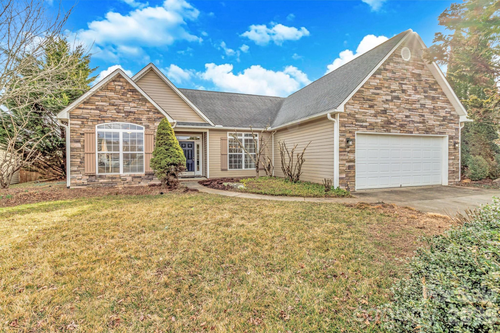 7 Hiawassee Road - Photo 2