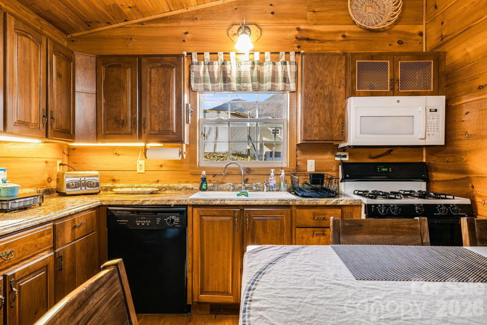 233 Rocky Top Road - Photo 17