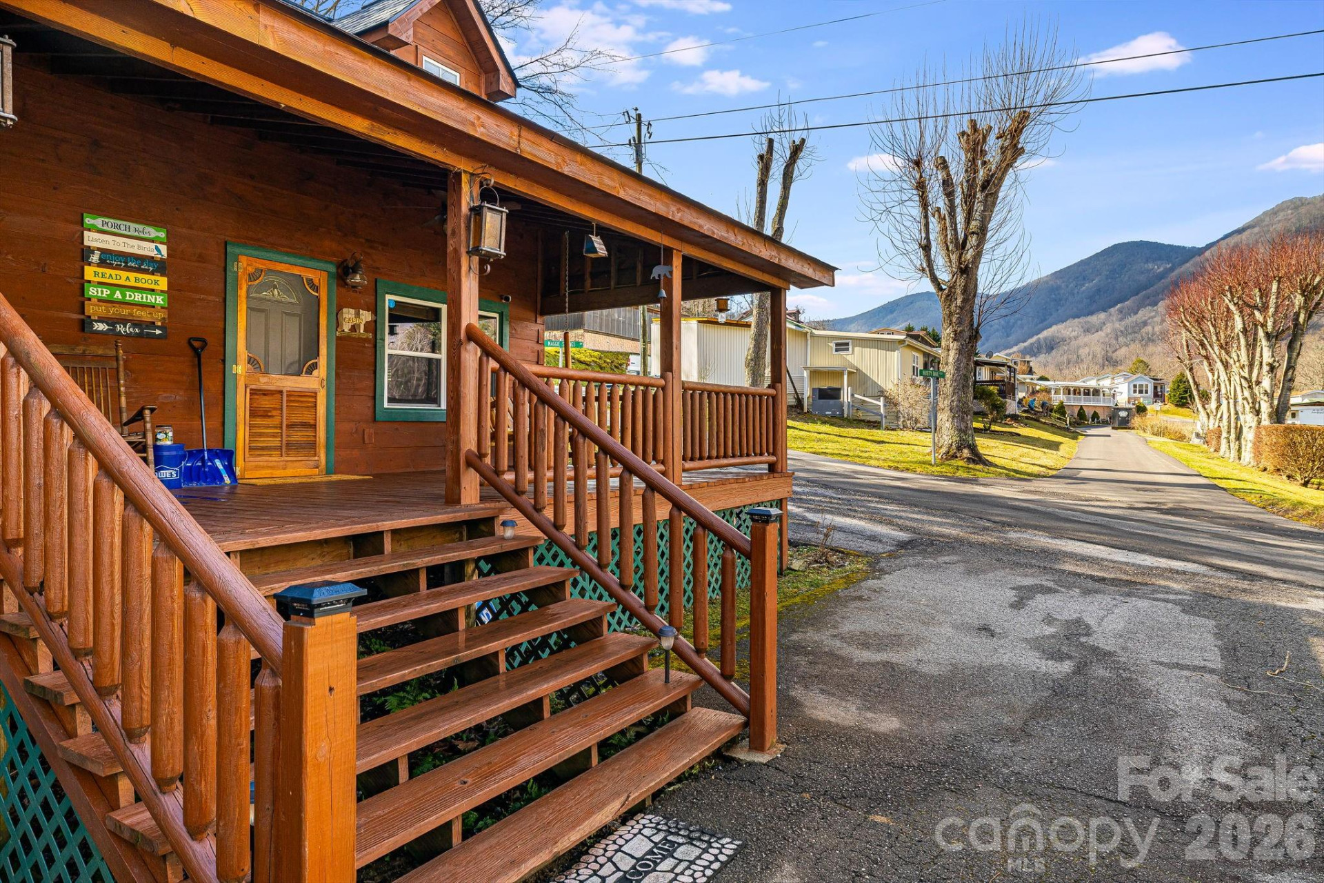 233 Rocky Top Road - Photo 3