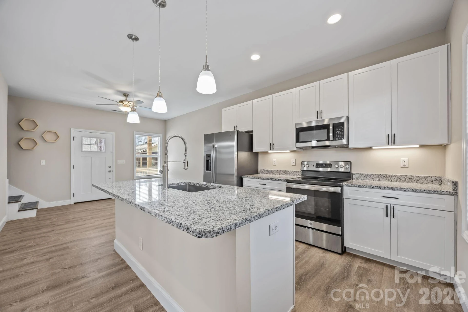 88 Winston Avenue - Photo 12