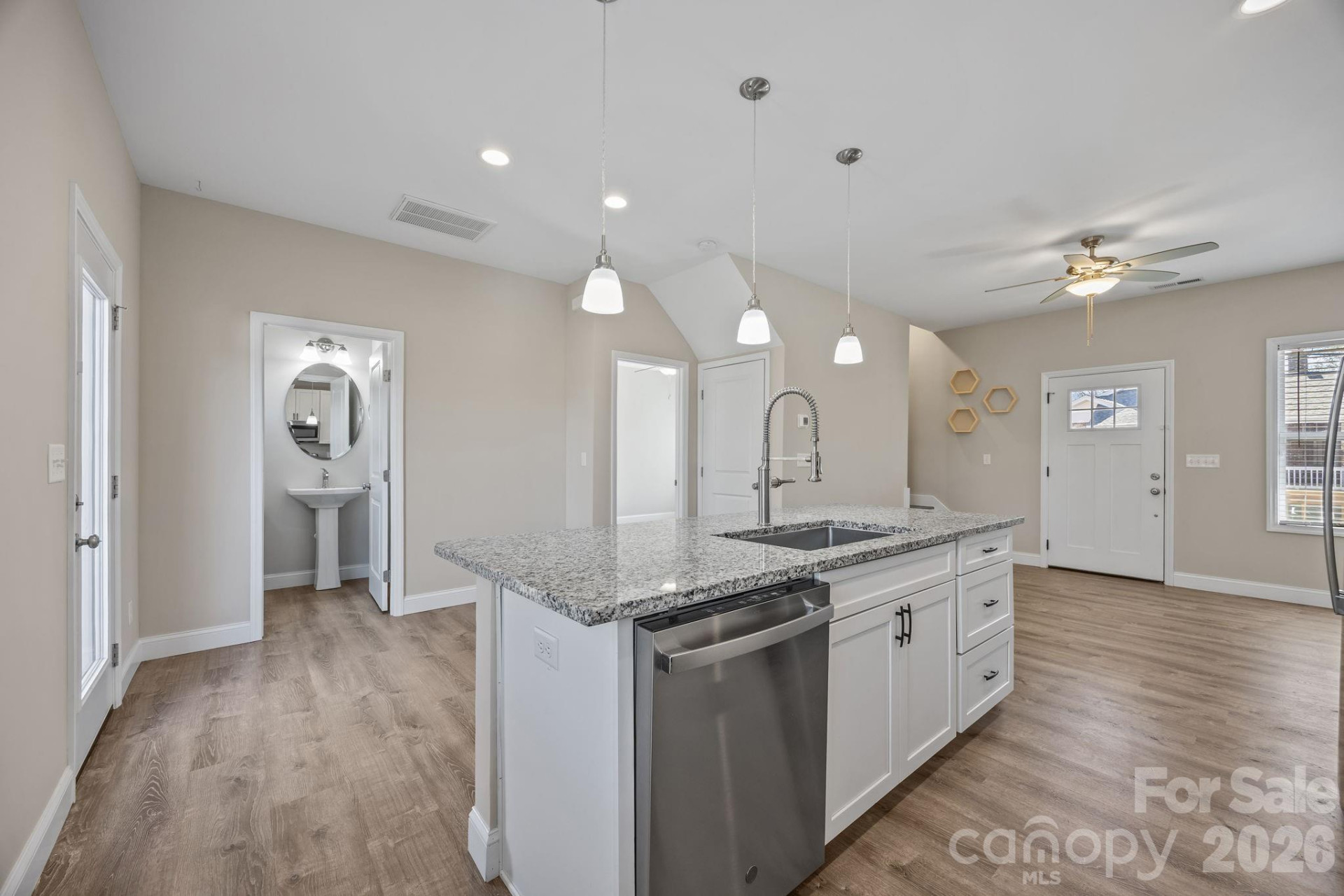 88 Winston Avenue - Photo 14