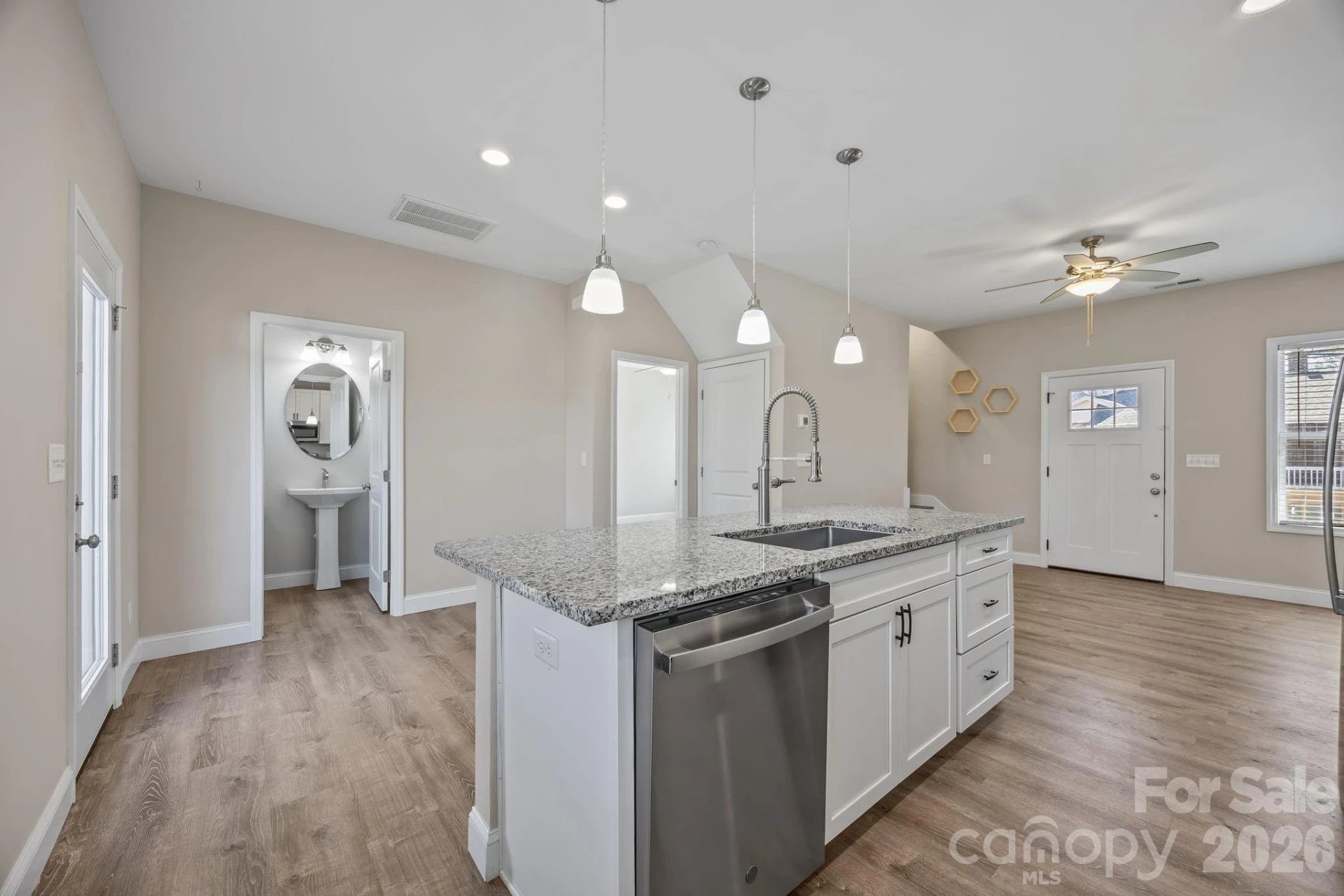 88 Winston Avenue - Photo 14