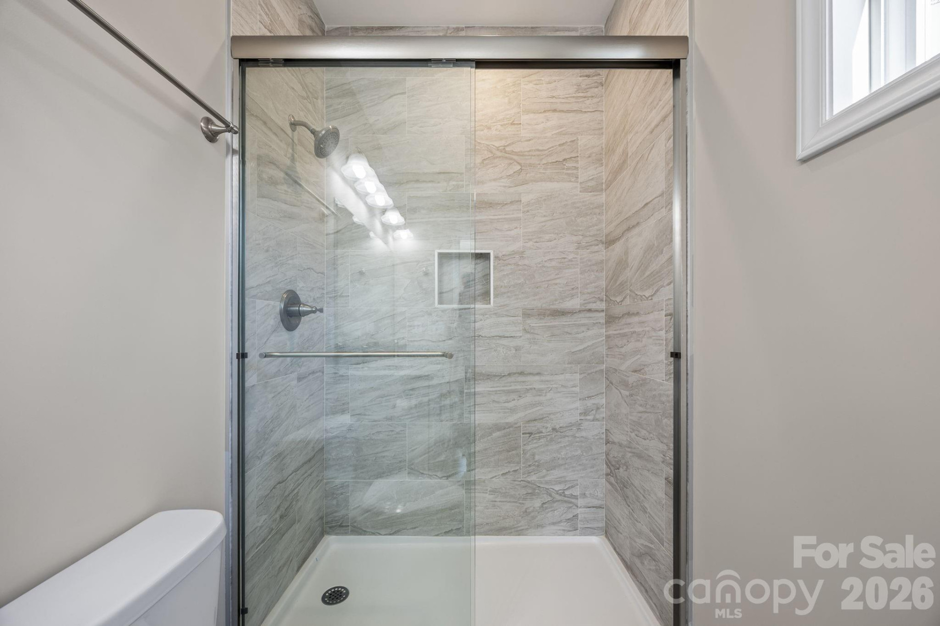 88 Winston Avenue - Photo 21