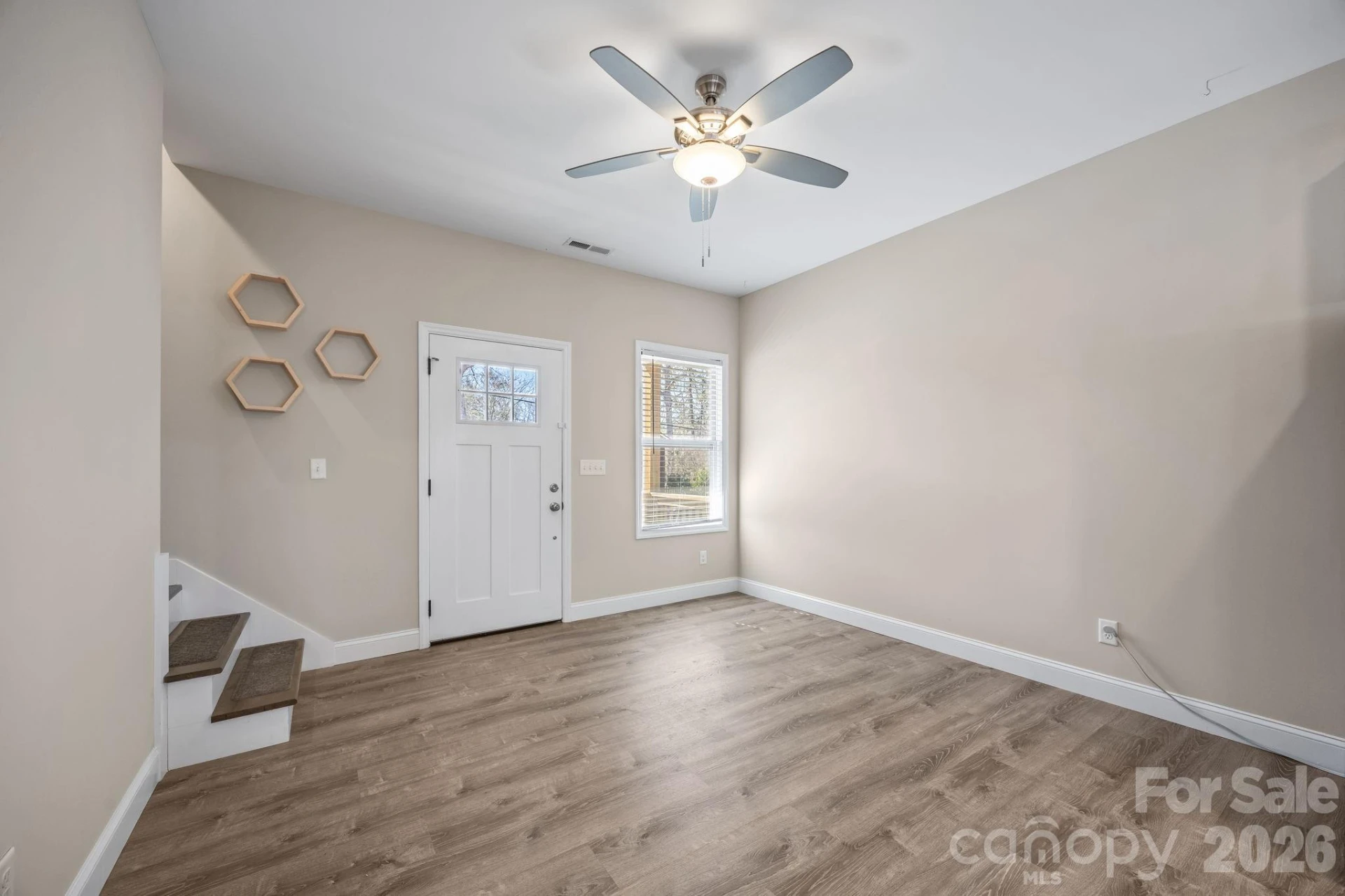 88 Winston Avenue - Photo 6