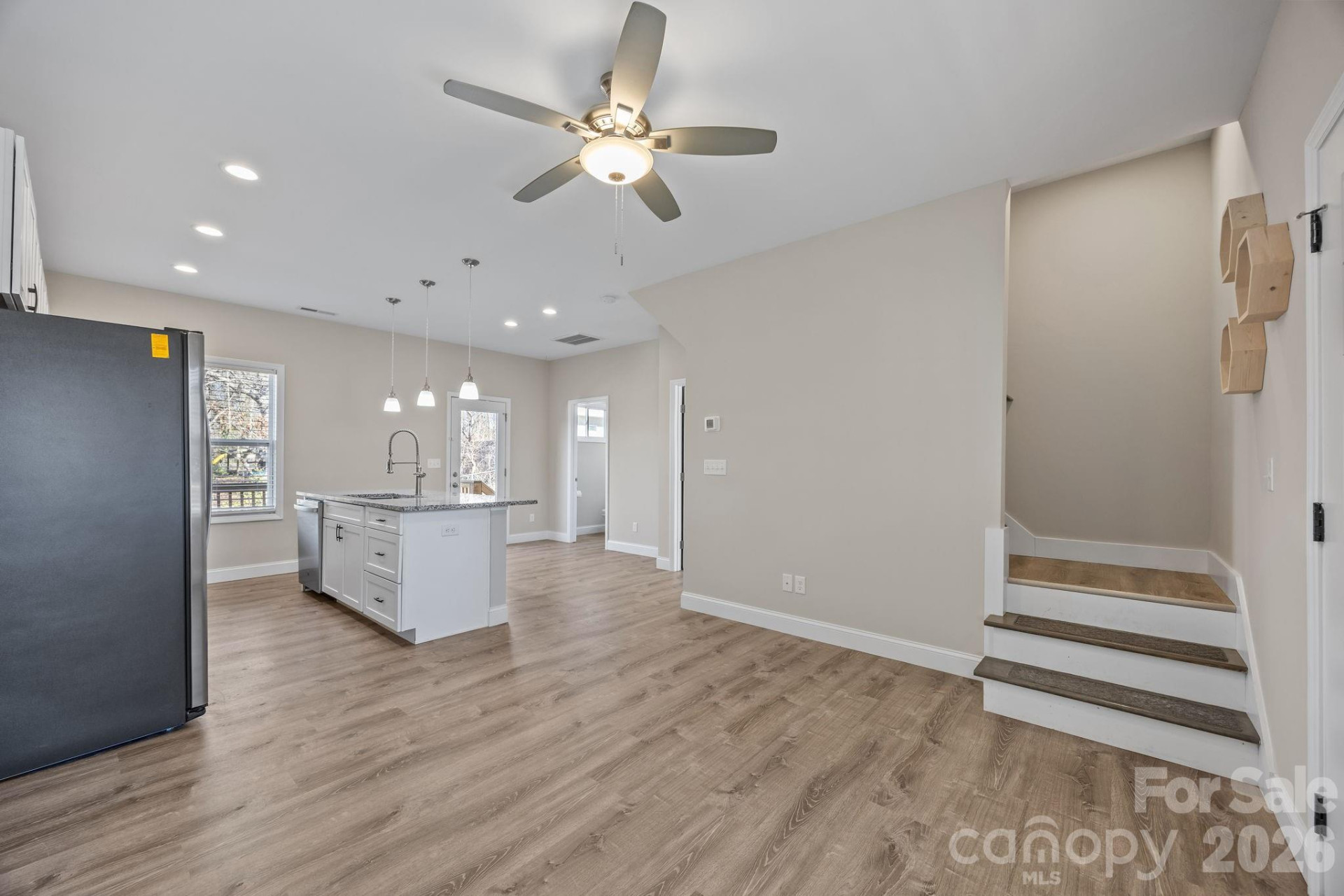 88 Winston Avenue - Photo 8