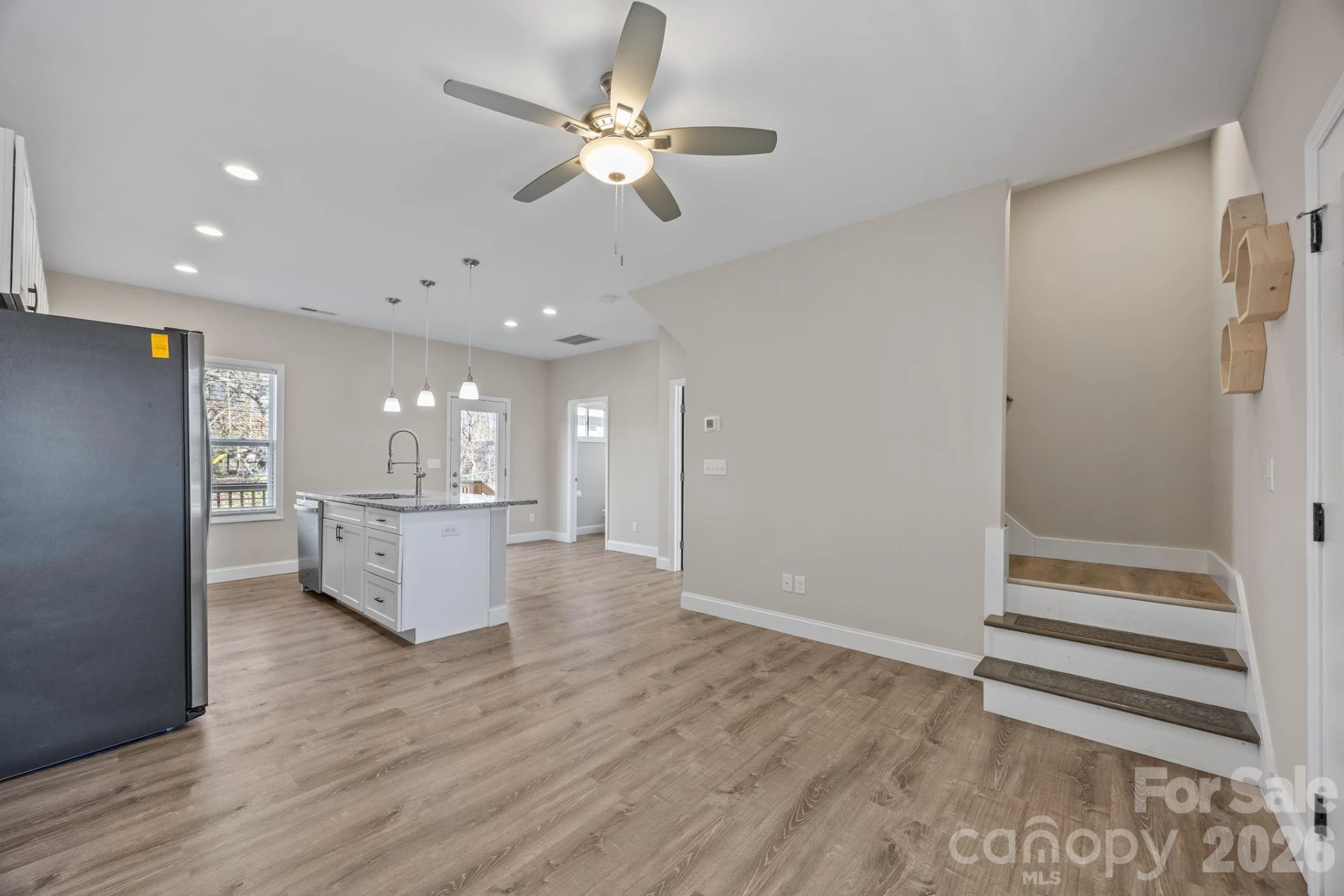 88 Winston Avenue - Photo 8