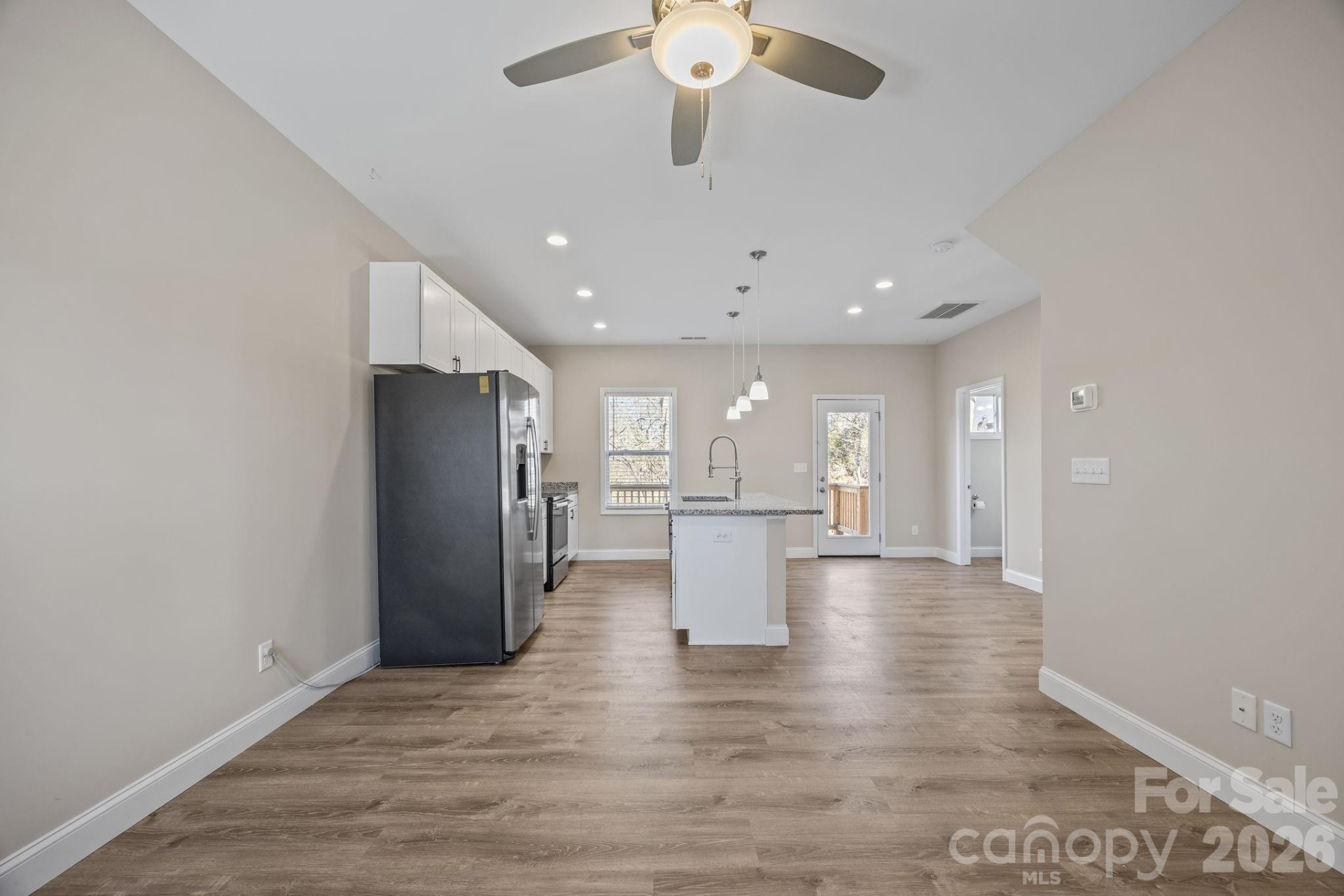 88 Winston Avenue - Photo 9