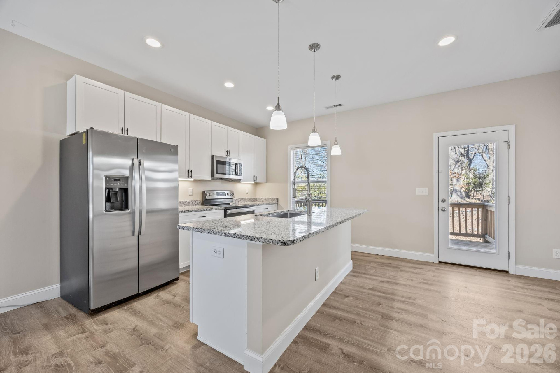 88 Winston Avenue - Photo 10