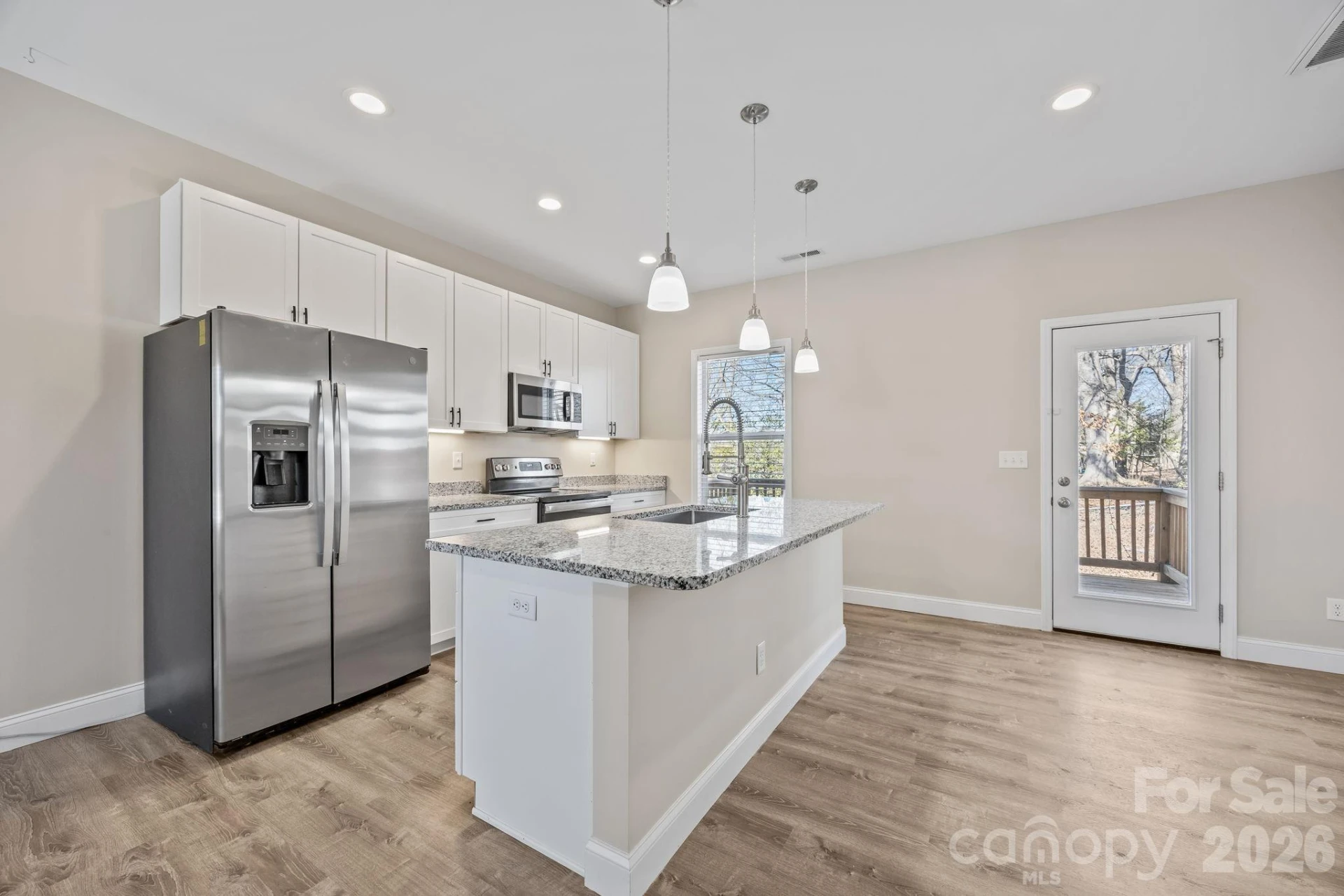 88 Winston Avenue - Photo 10
