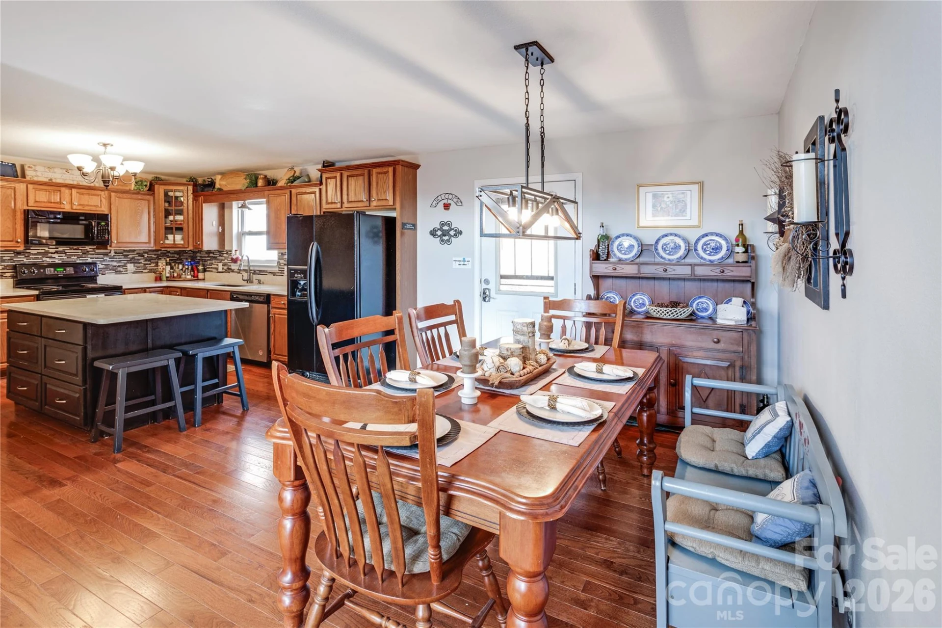 872 Mountainside Drive - Photo 14