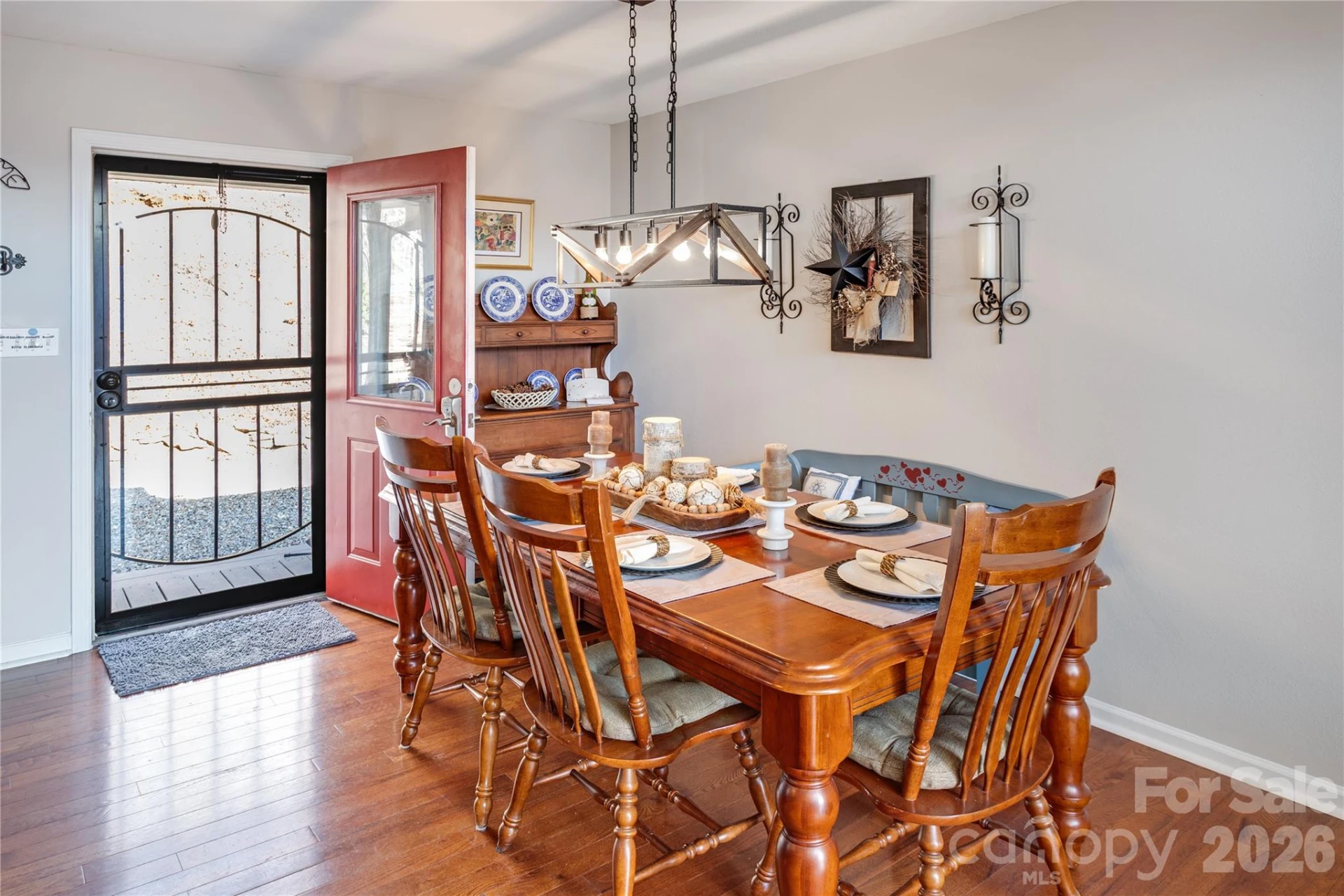 872 Mountainside Drive - Photo 15