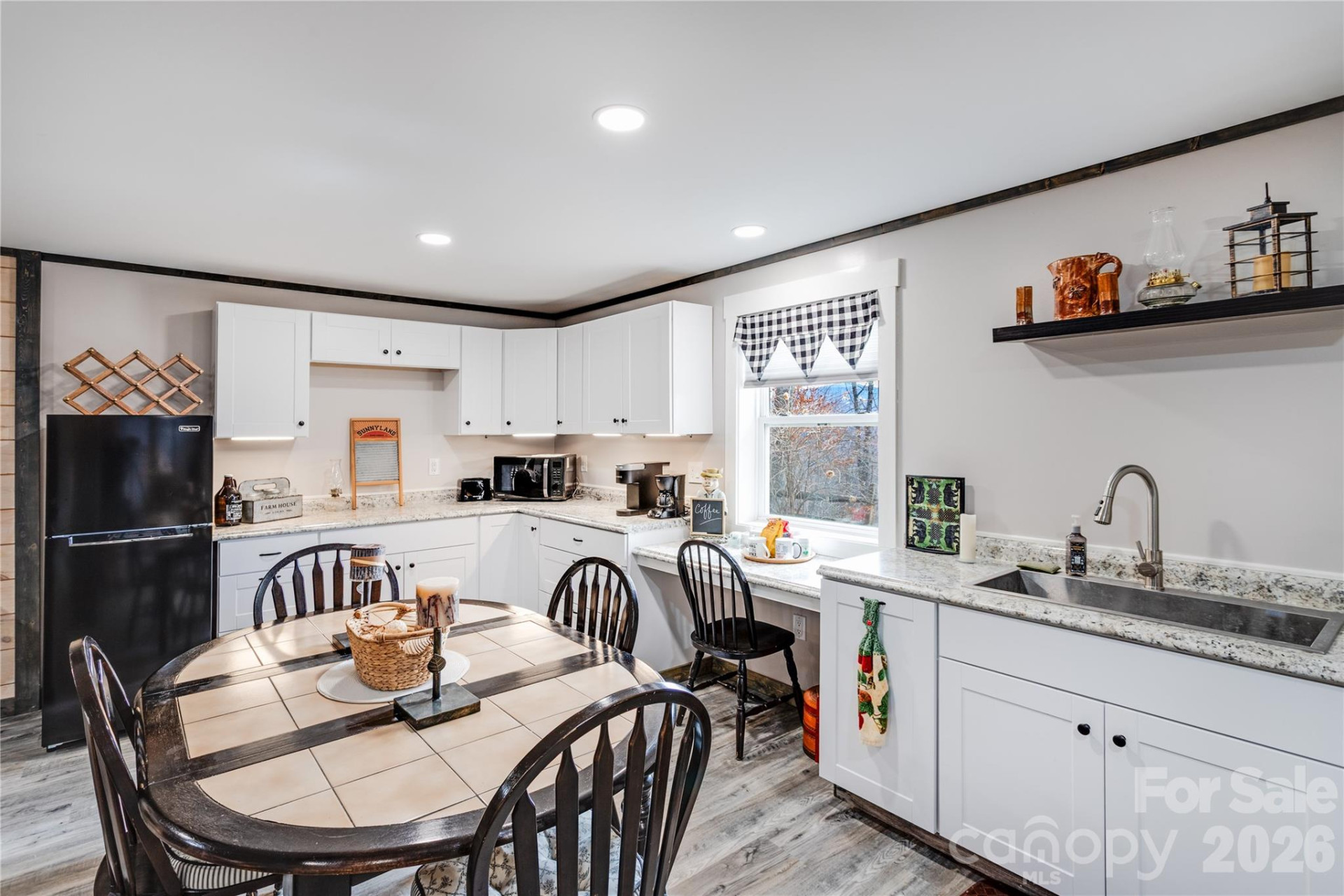 872 Mountainside Drive - Photo 28