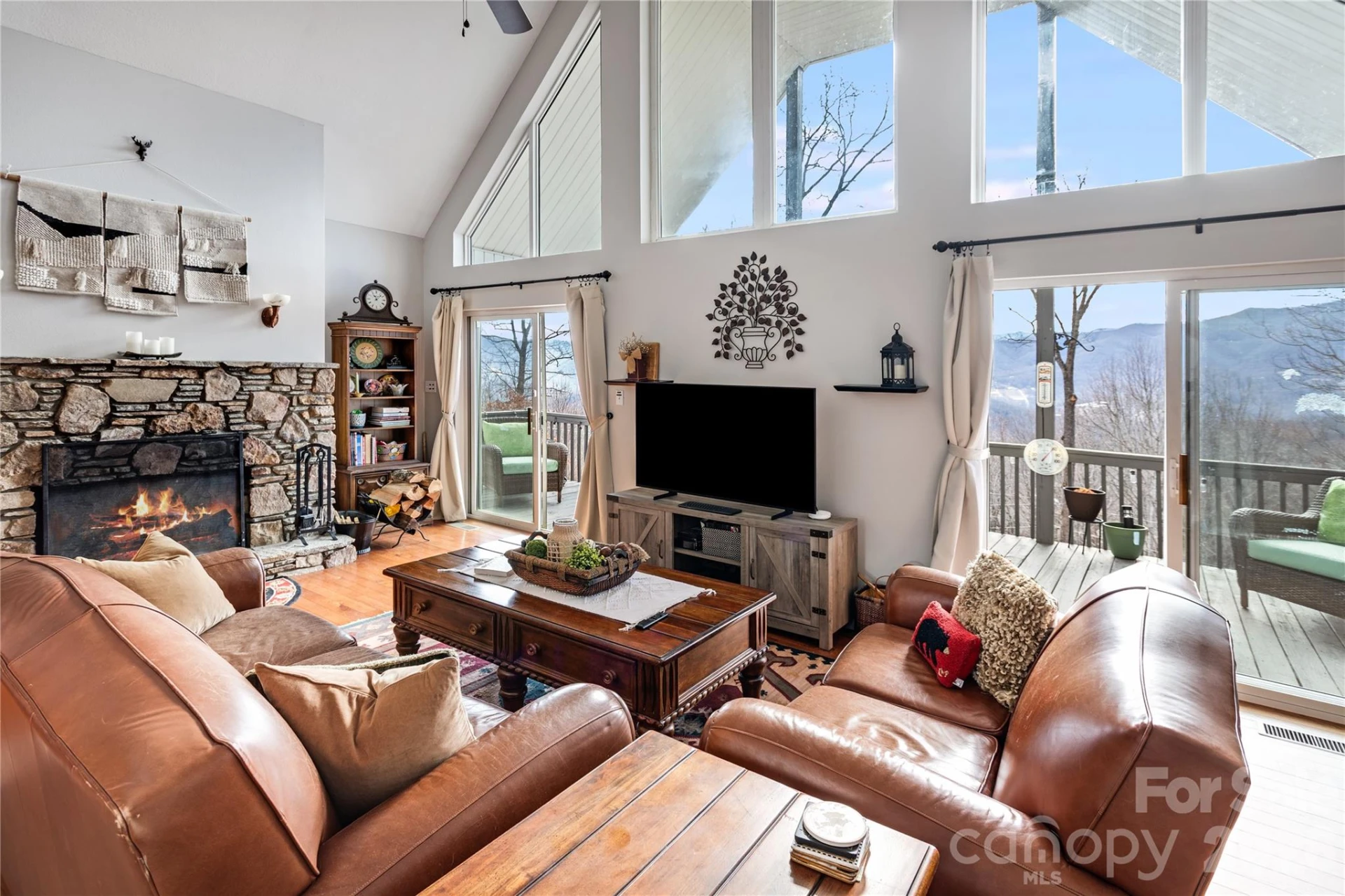 872 Mountainside Drive - Photo 8