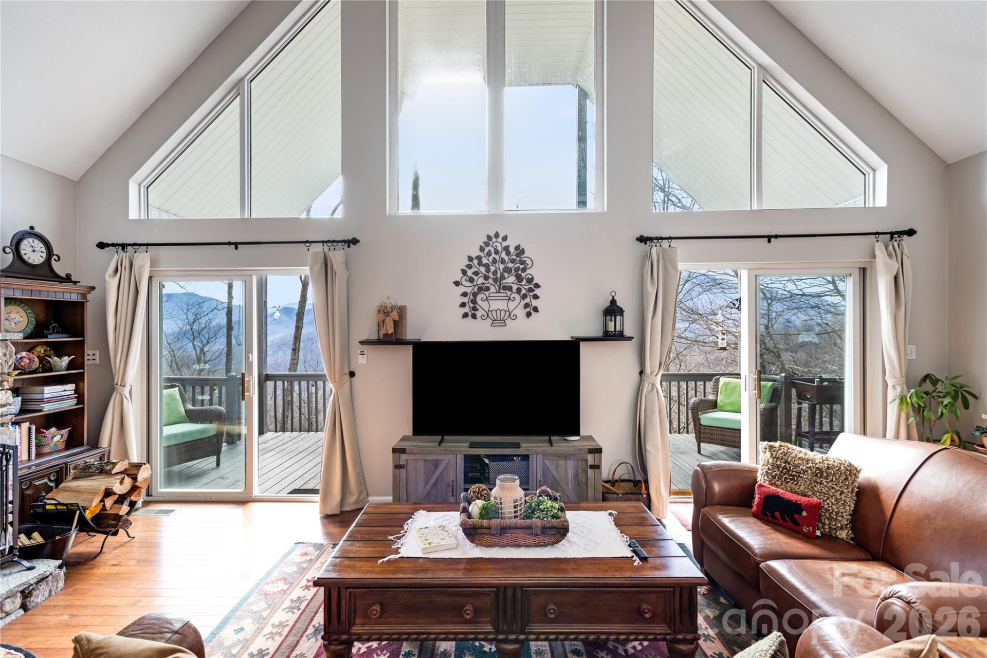 872 Mountainside Drive - Photo 9