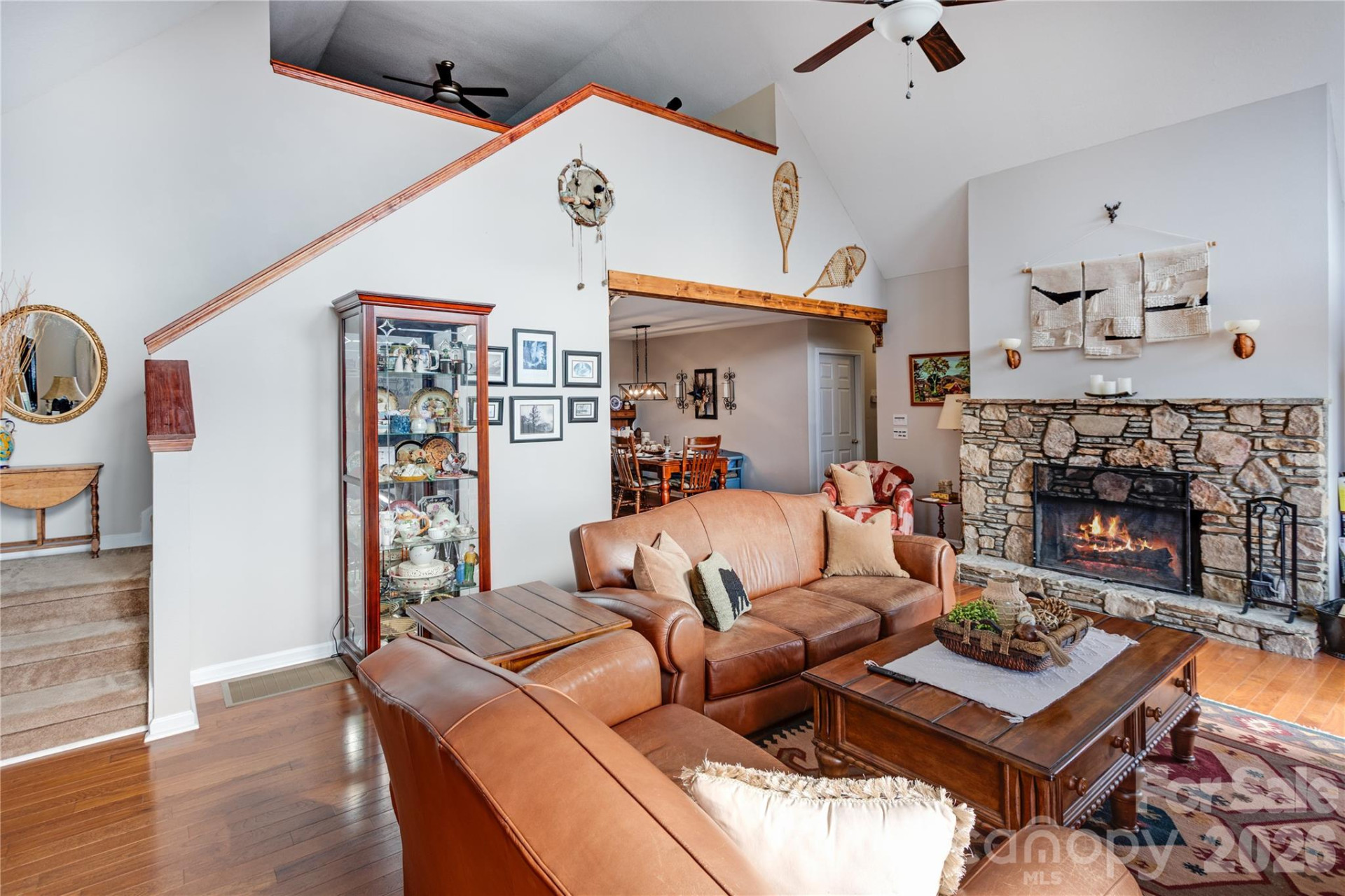 872 Mountainside Drive - Photo 10