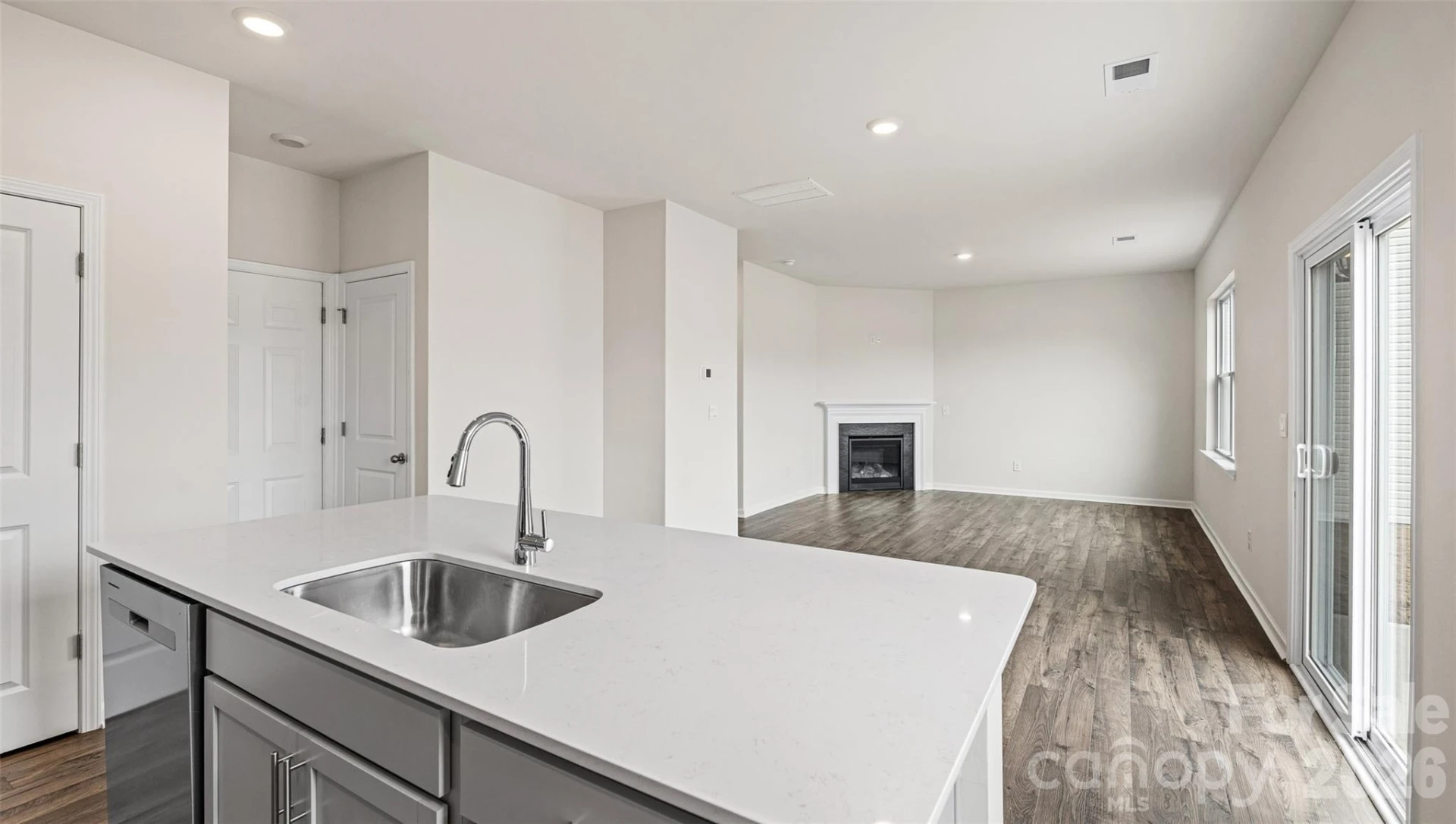 835 Adelston Lane - Photo 8