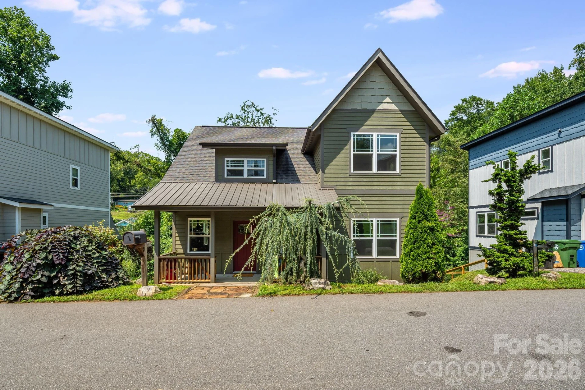 35 Emmett Lane - Photo 4