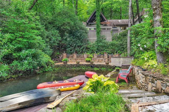 562 West Club Boulevard, Lake Toxaway, NC, 28747