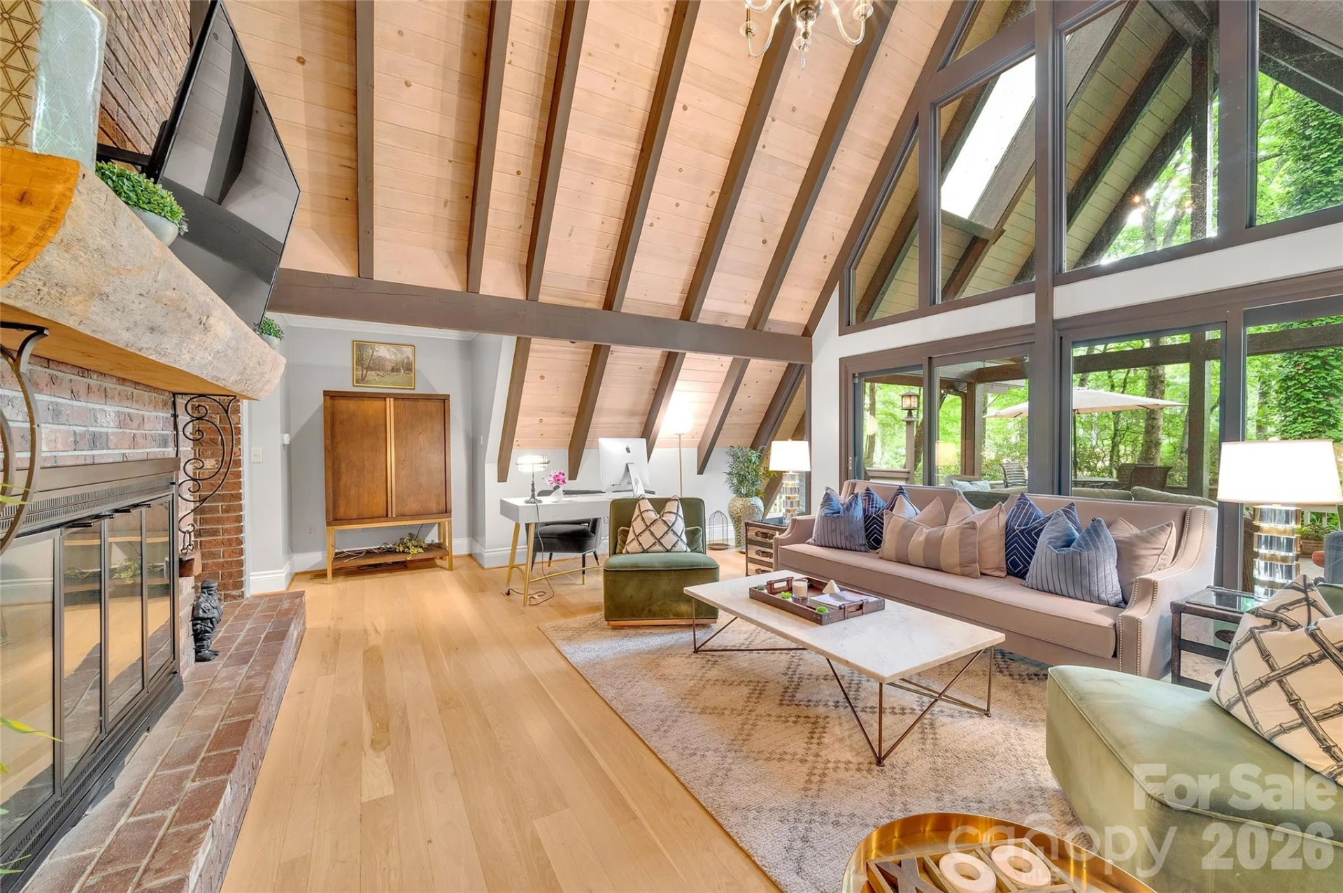 562 West Club Boulevard - Photo 24