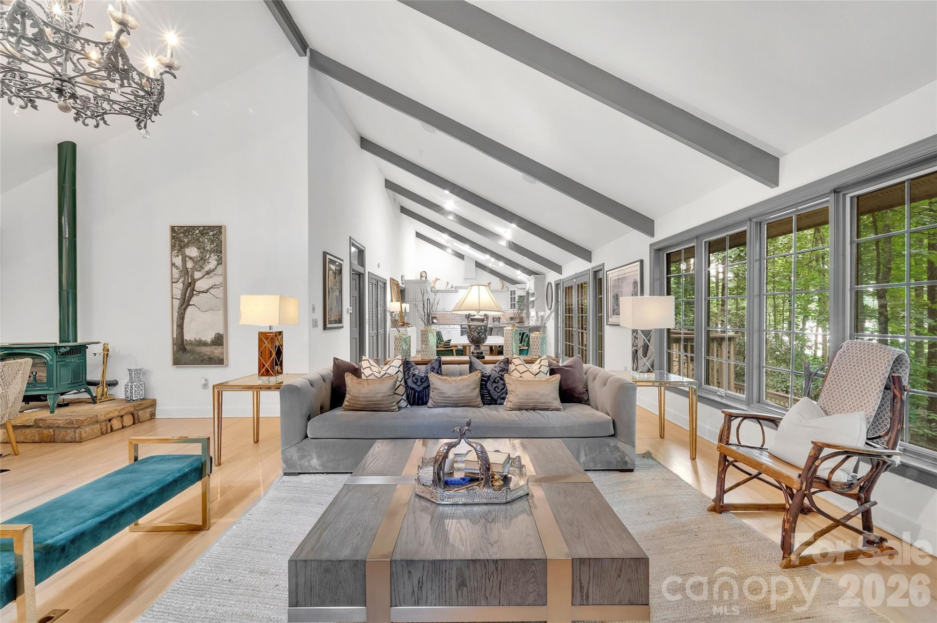 562 West Club Boulevard - Photo 9