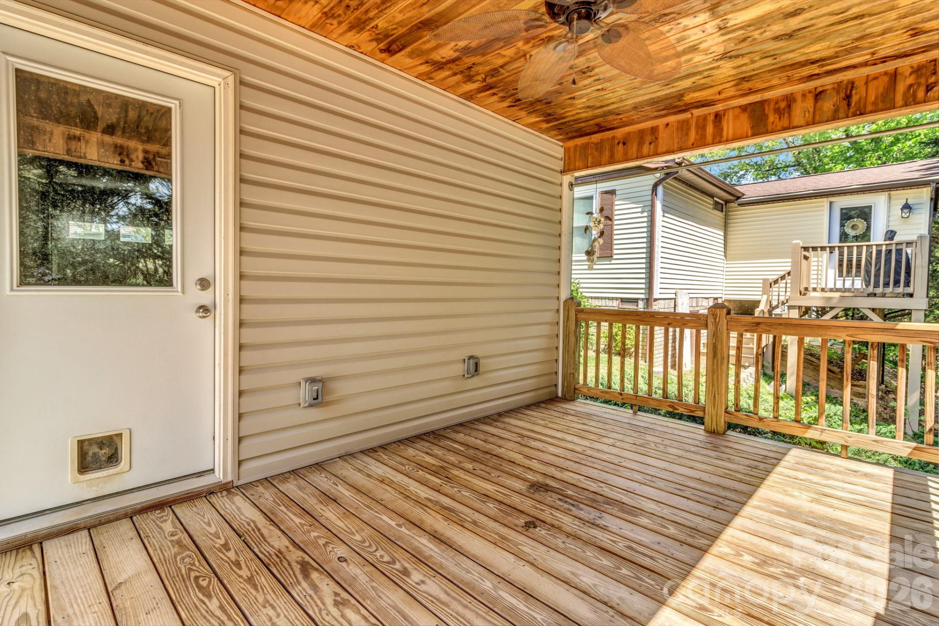 405 Deerfield Court - Photo 6