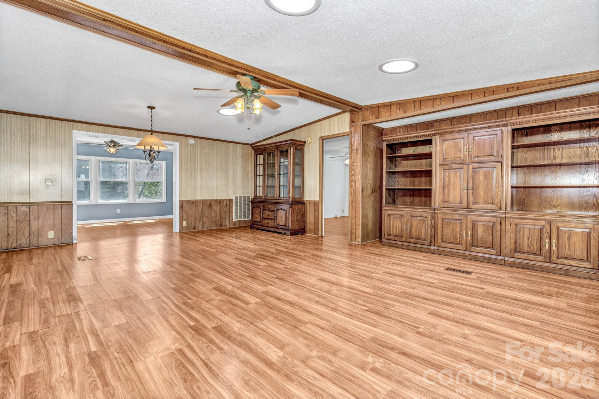405 Deerfield Court - Photo 10