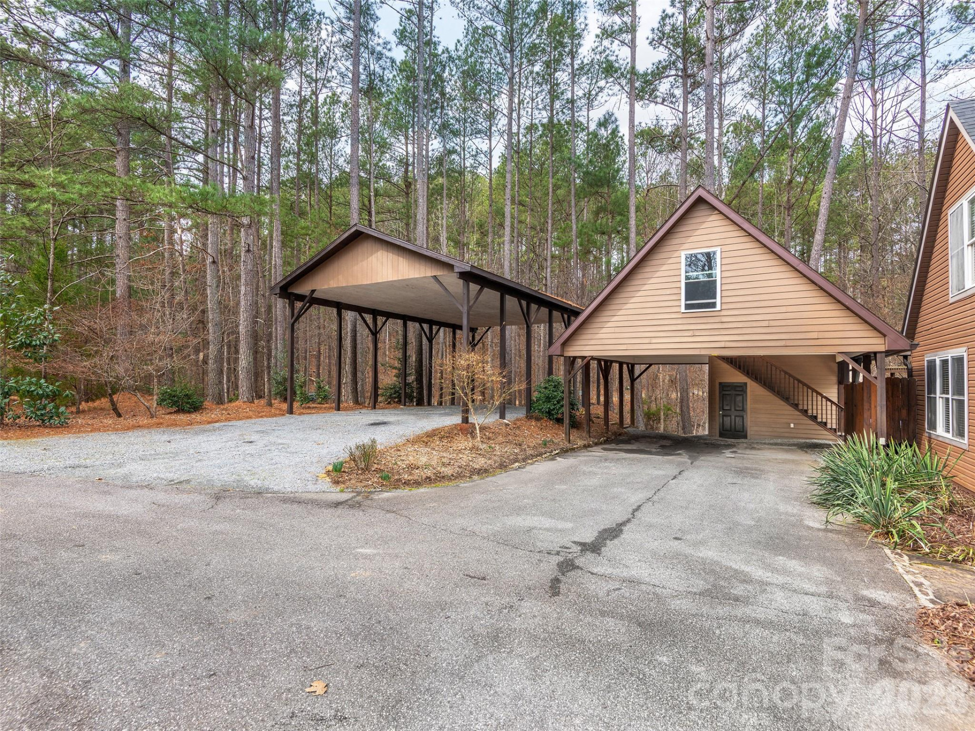 201 Hawk Ridge Drive - Photo 36