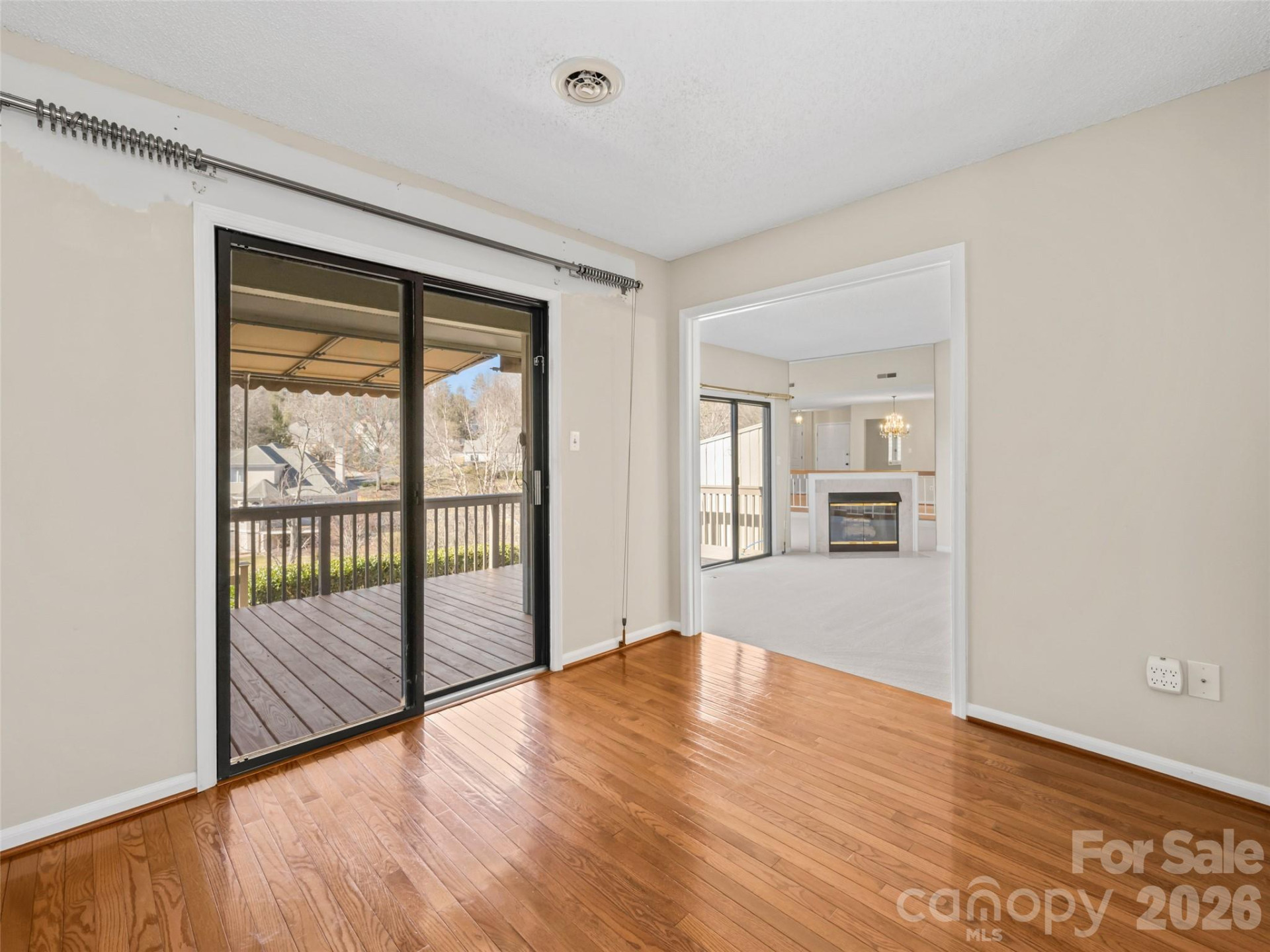 110 Deerlake Drive - Photo 12