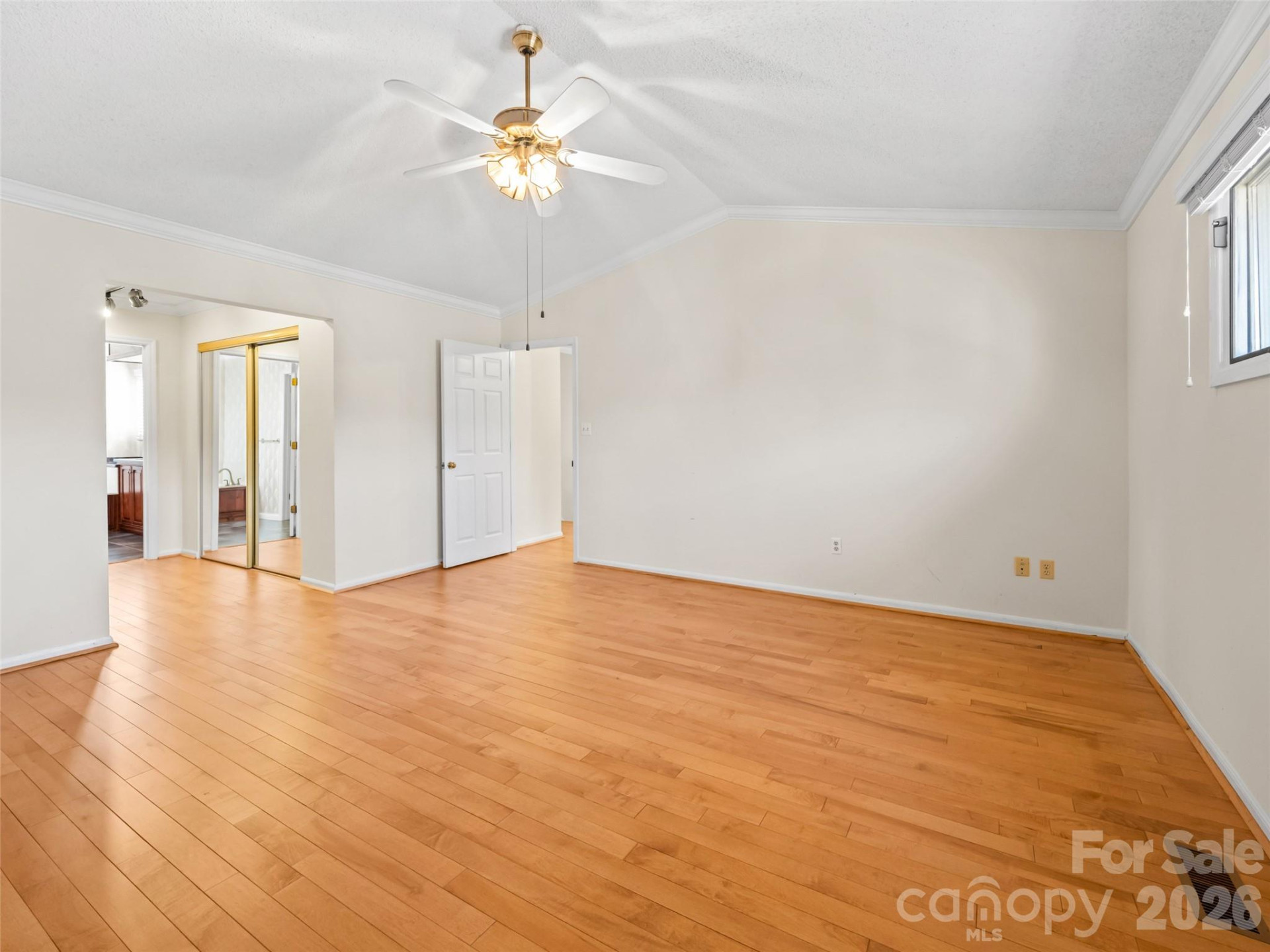 110 Deerlake Drive - Photo 14