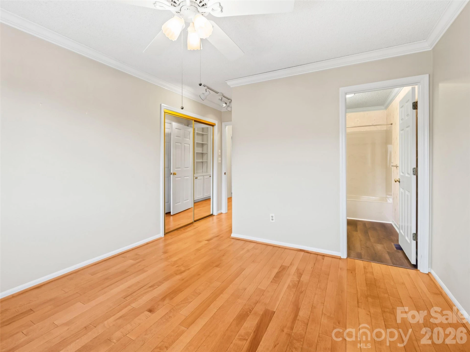 110 Deerlake Drive - Photo 18