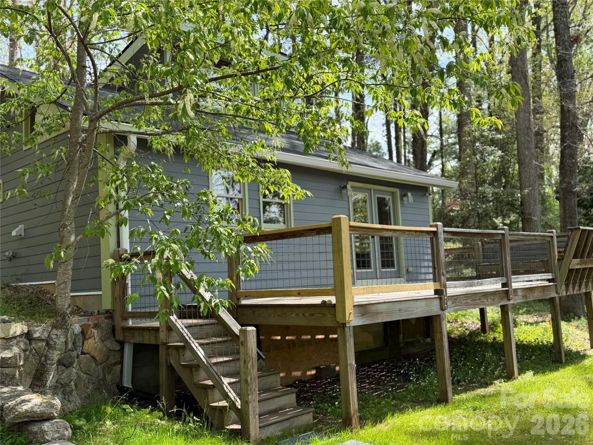 316 Oakdale Drive - Photo 3