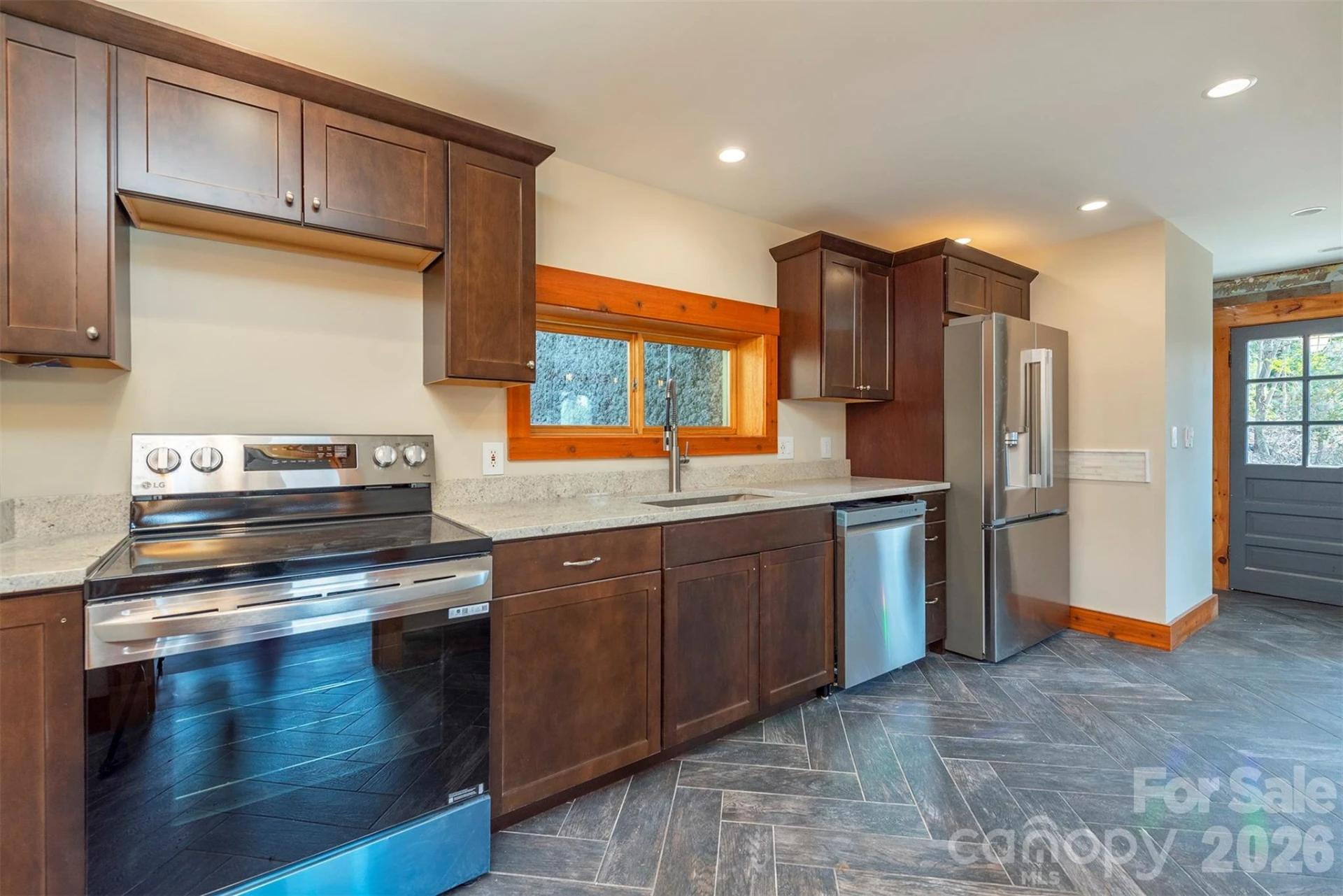 316 Oakdale Drive - Photo 7