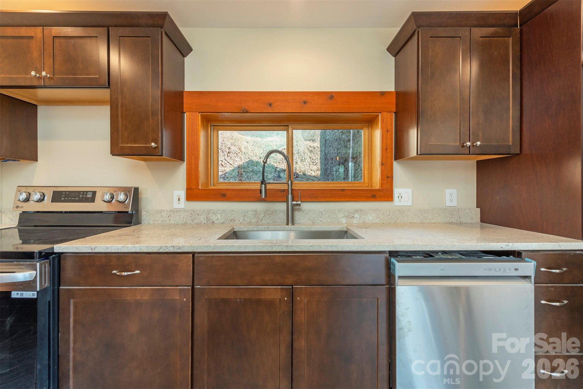 316 Oakdale Drive - Photo 7