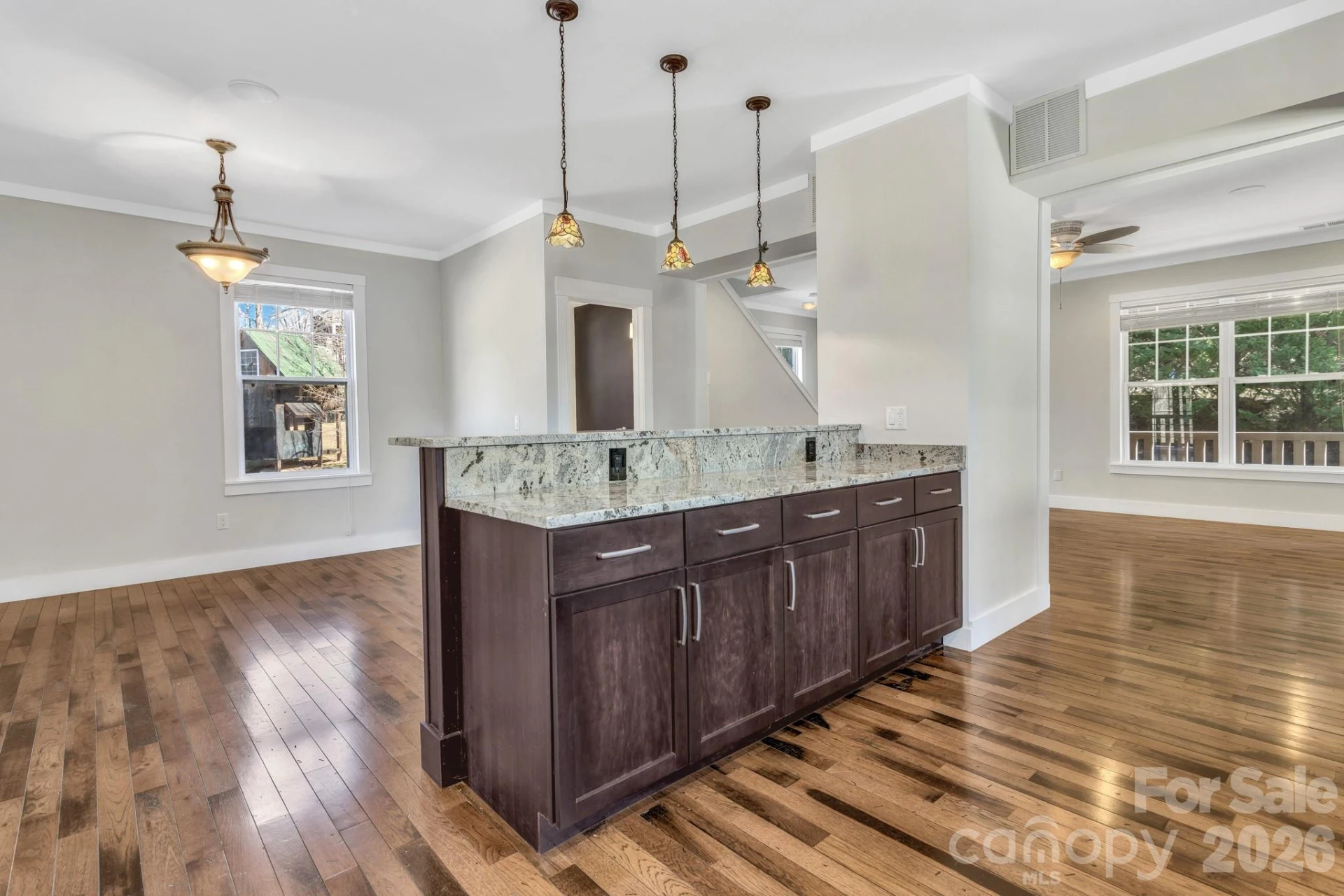 116 Unaka Avenue - Photo 14